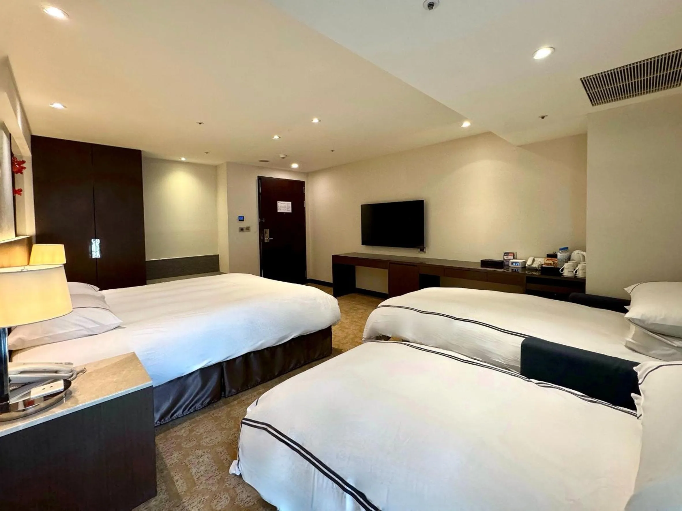 Photo of the whole room, Bed in K Hotel Tianjin