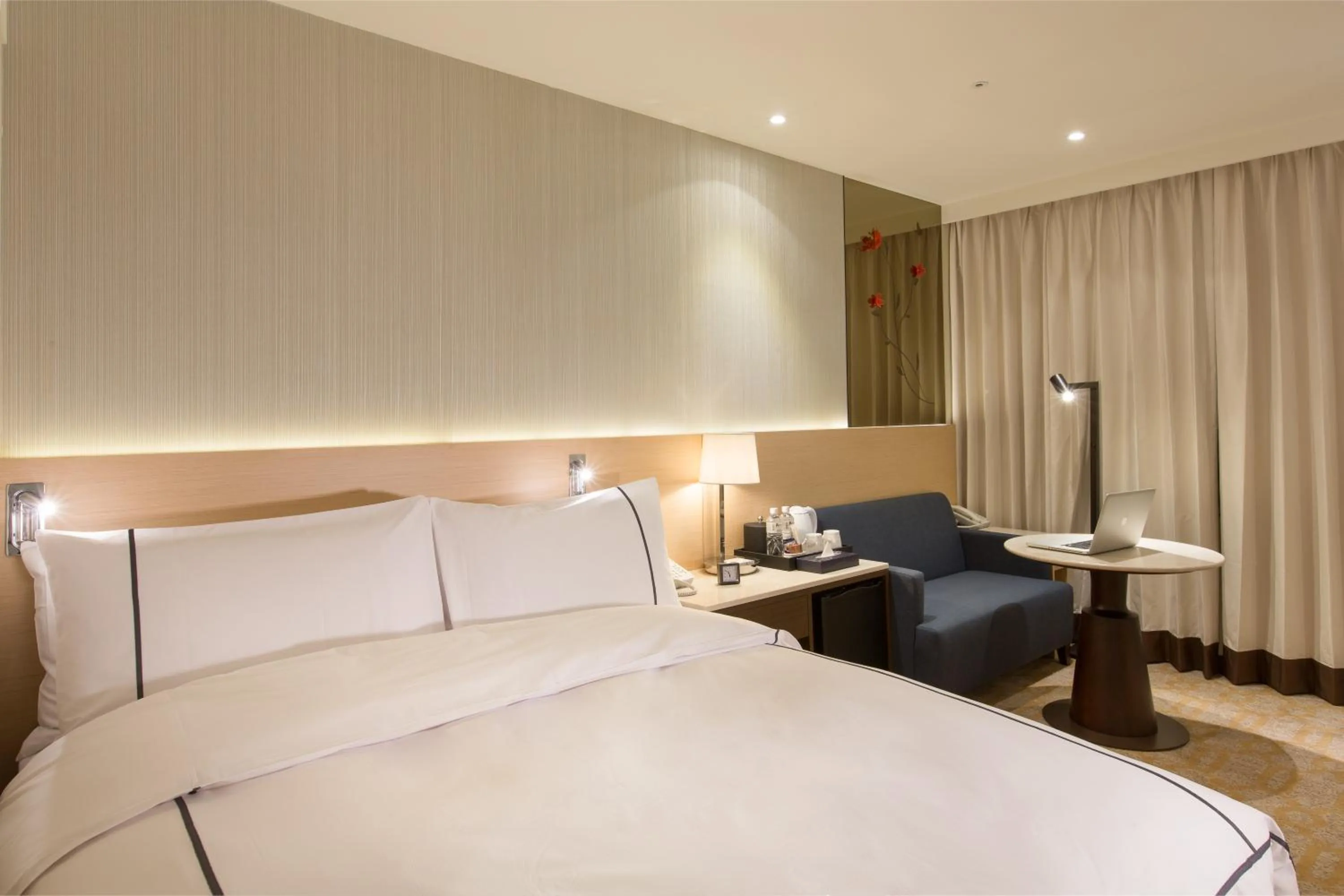 Bed in K Hotel Tianjin