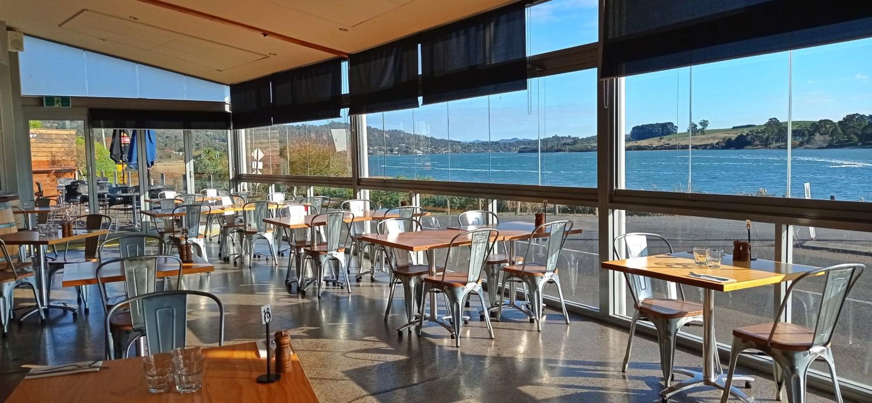 Rosevears Riverview Hotel