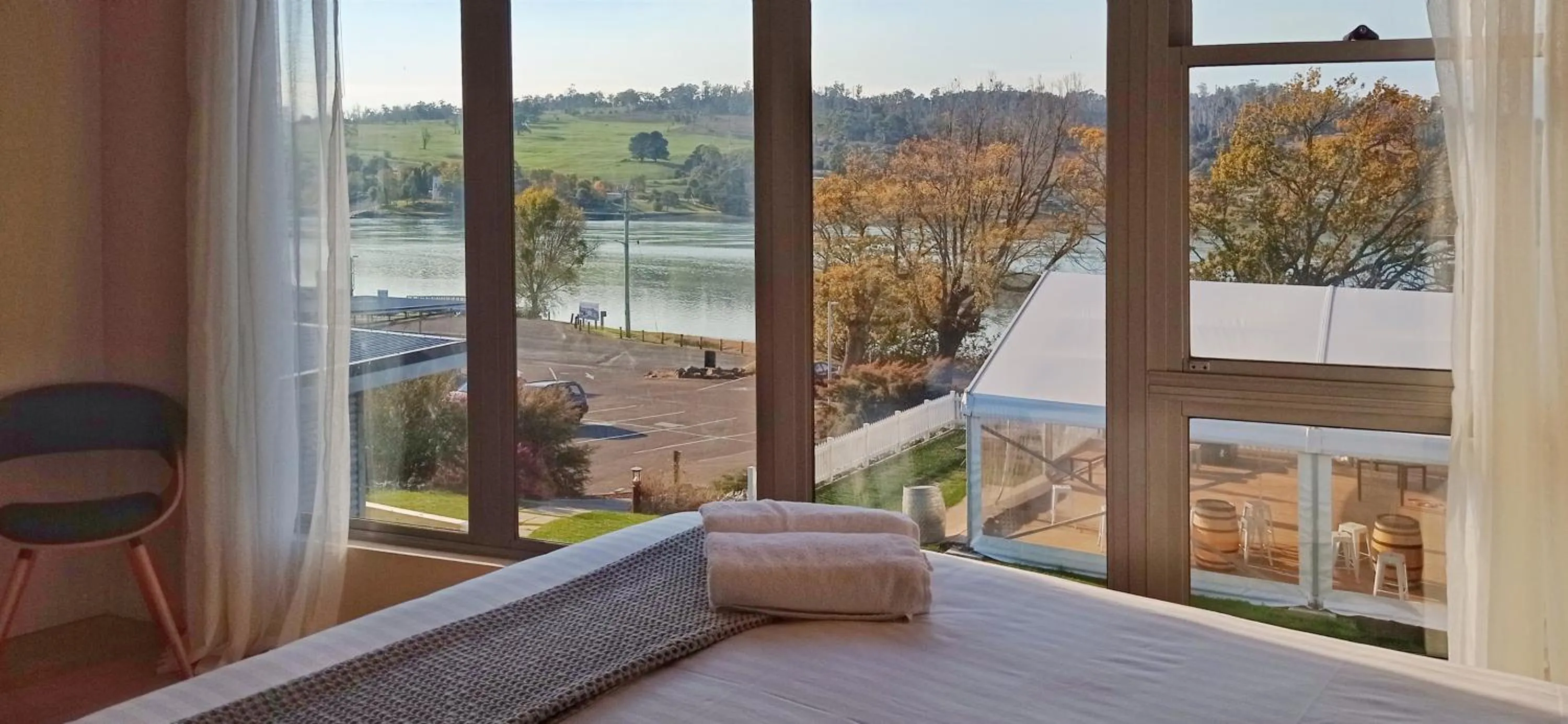 Bed in Rosevears Riverview Hotel