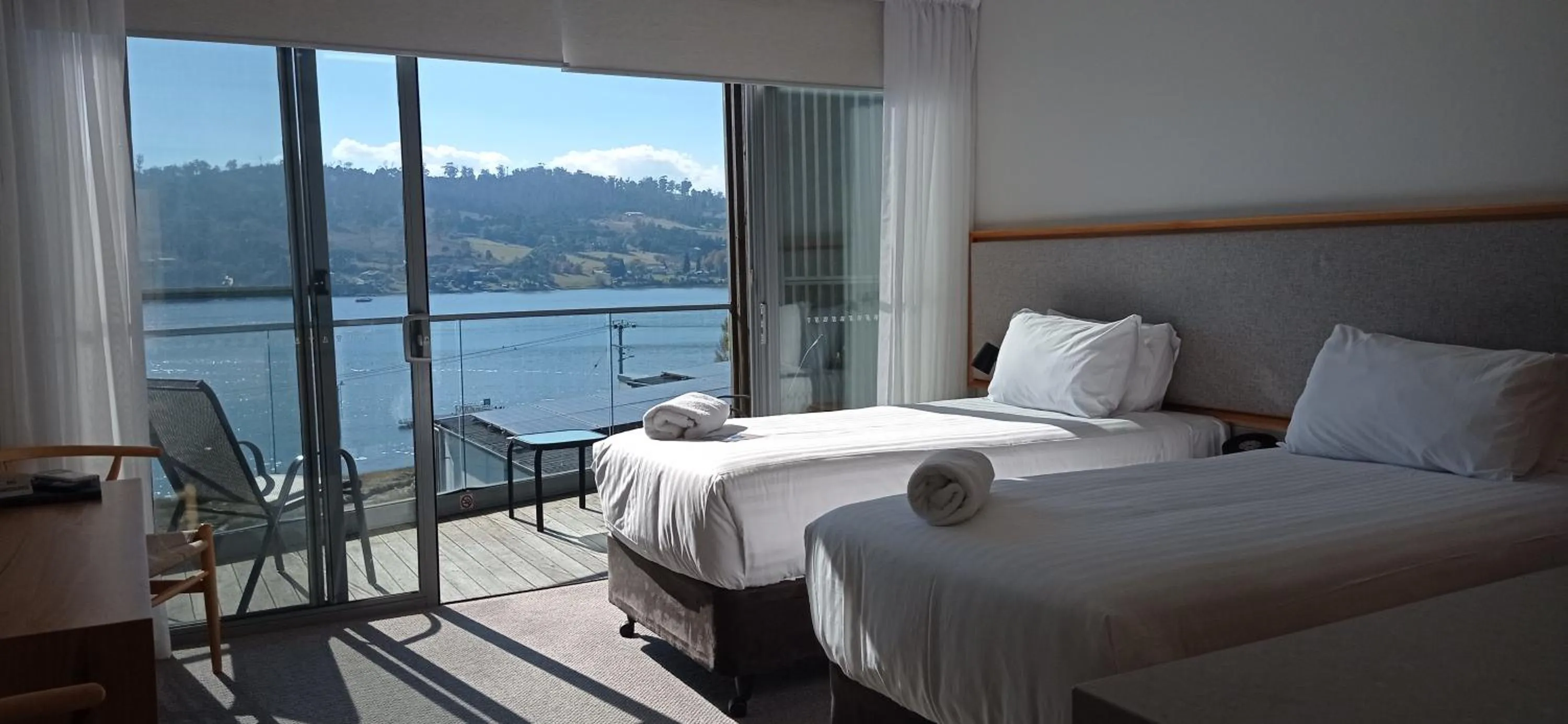 Bed in Rosevears Riverview Hotel