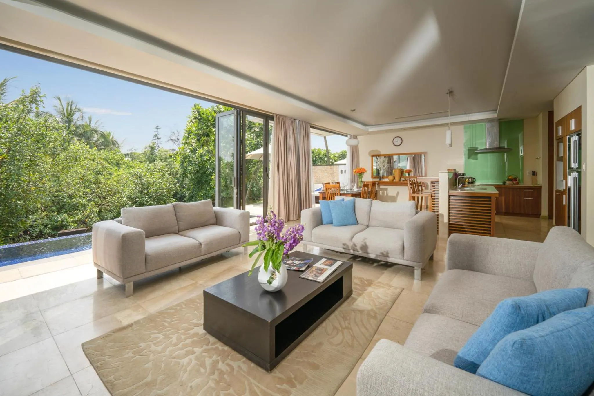 Living room in Luxury Dana Beach Resort & Spa