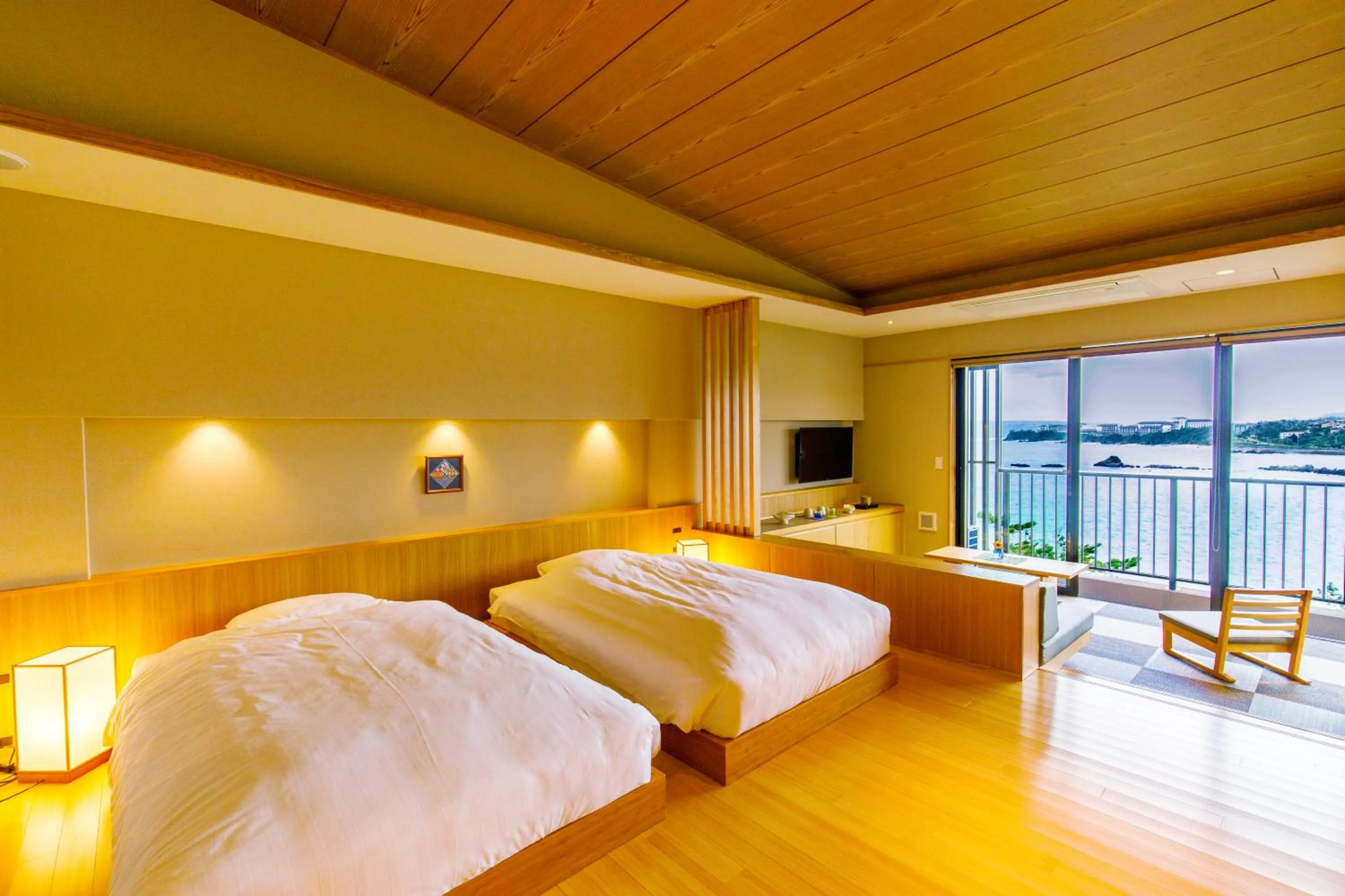 Photo of the whole room, Bed in Umino Ryotei Okinawa Nakamasou