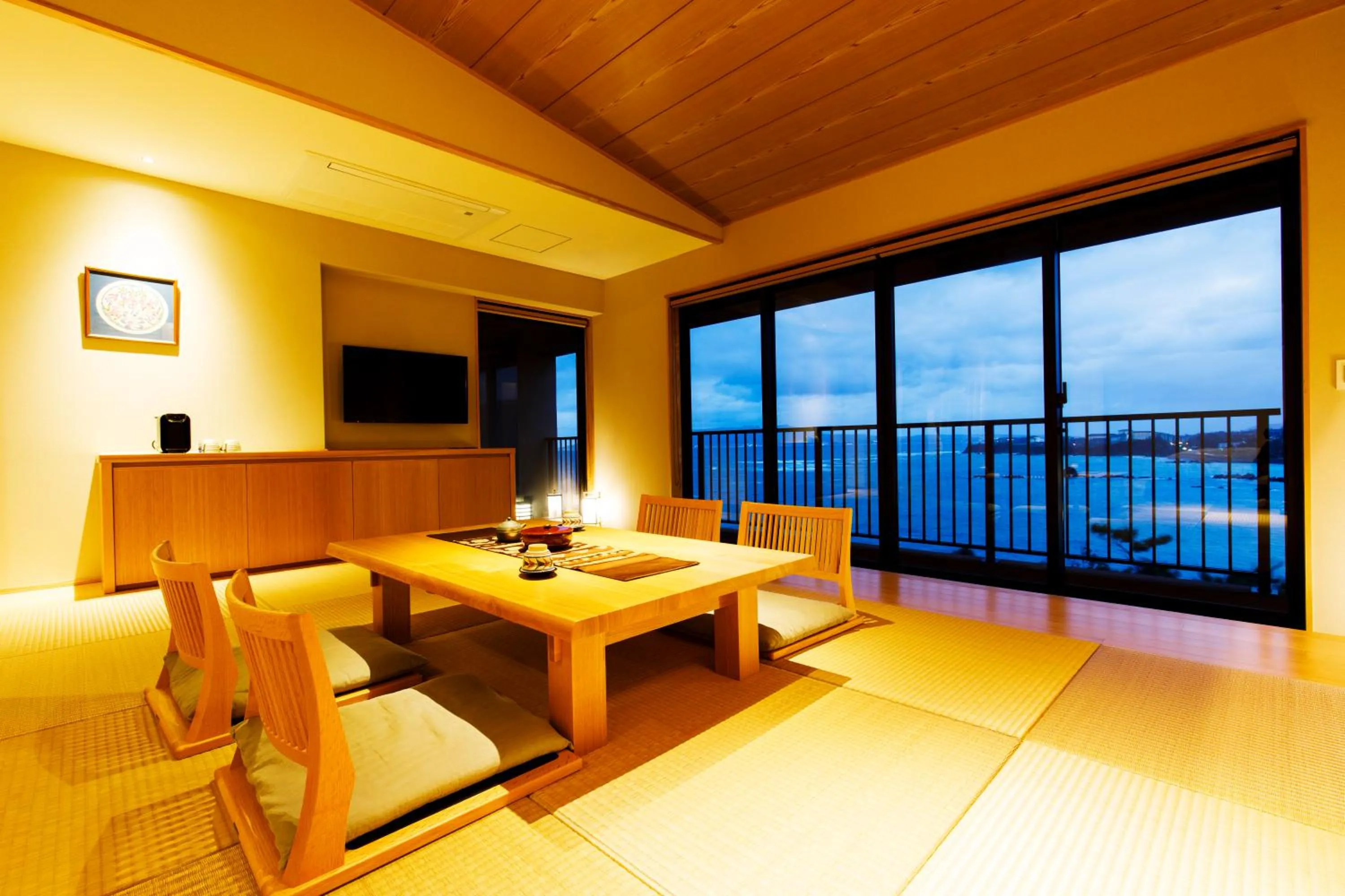 Photo of the whole room in Umino Ryotei Okinawa Nakamasou