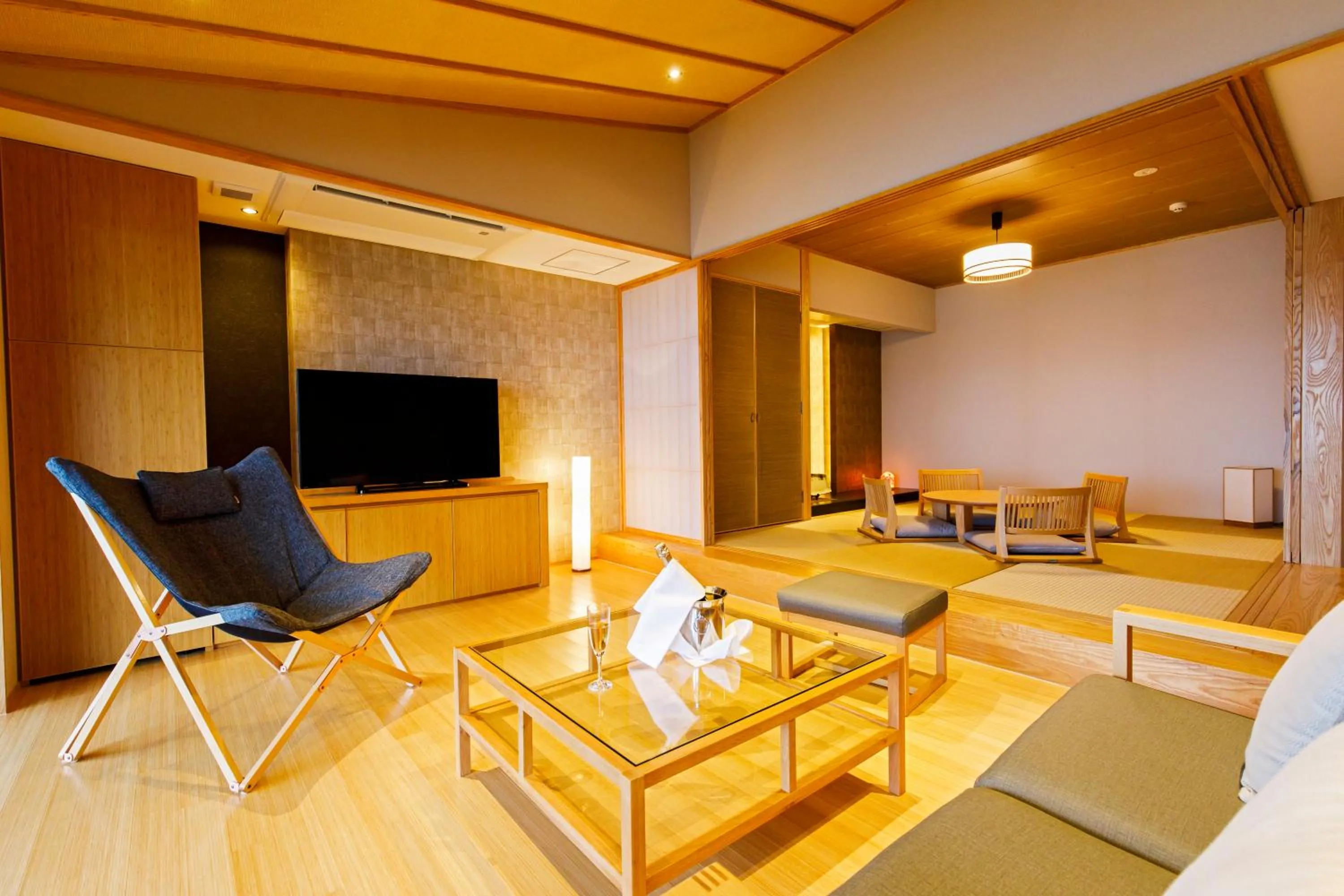 Photo of the whole room in Umino Ryotei Okinawa Nakamasou