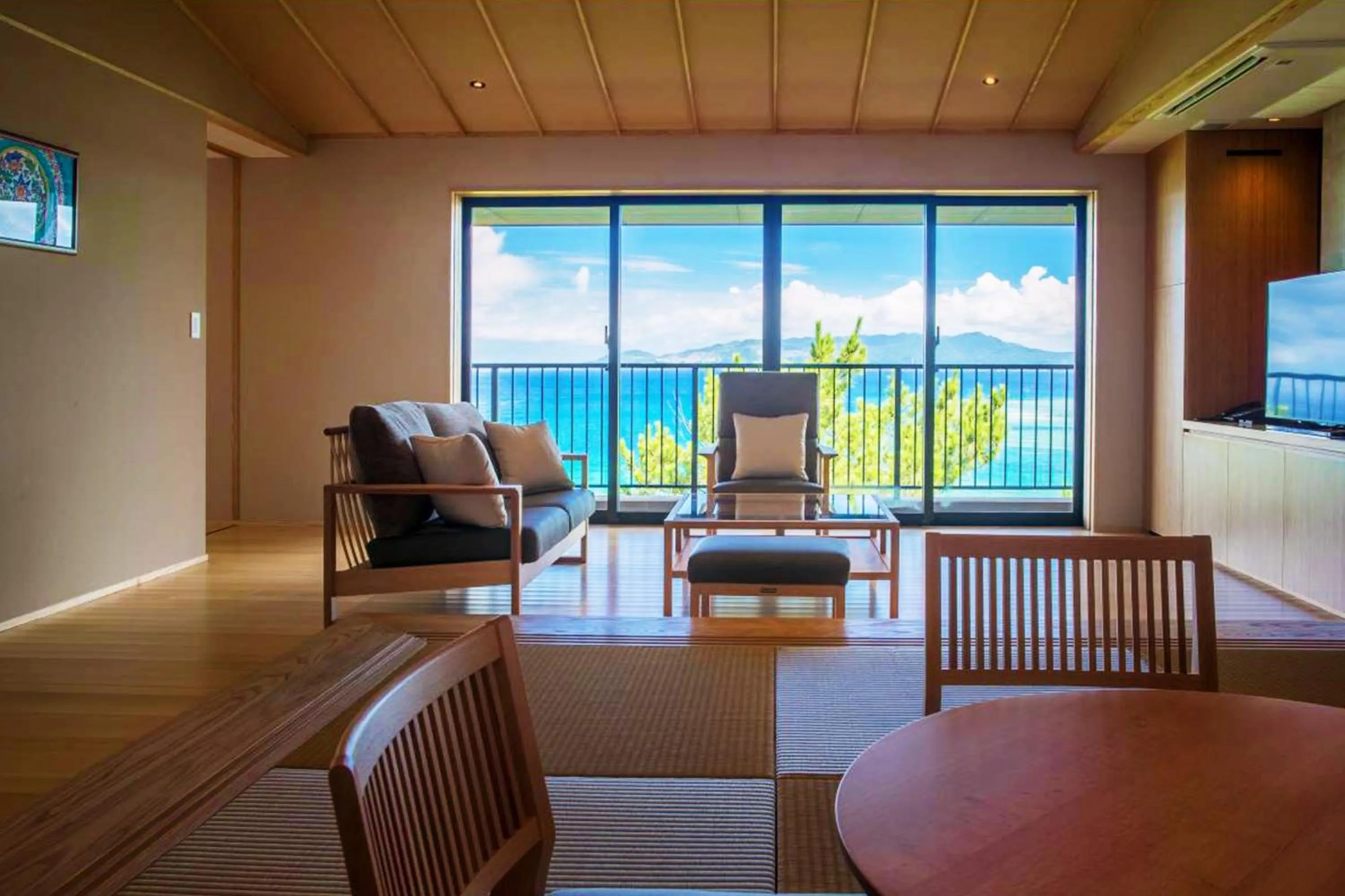 Photo of the whole room in Umino Ryotei Okinawa Nakamasou