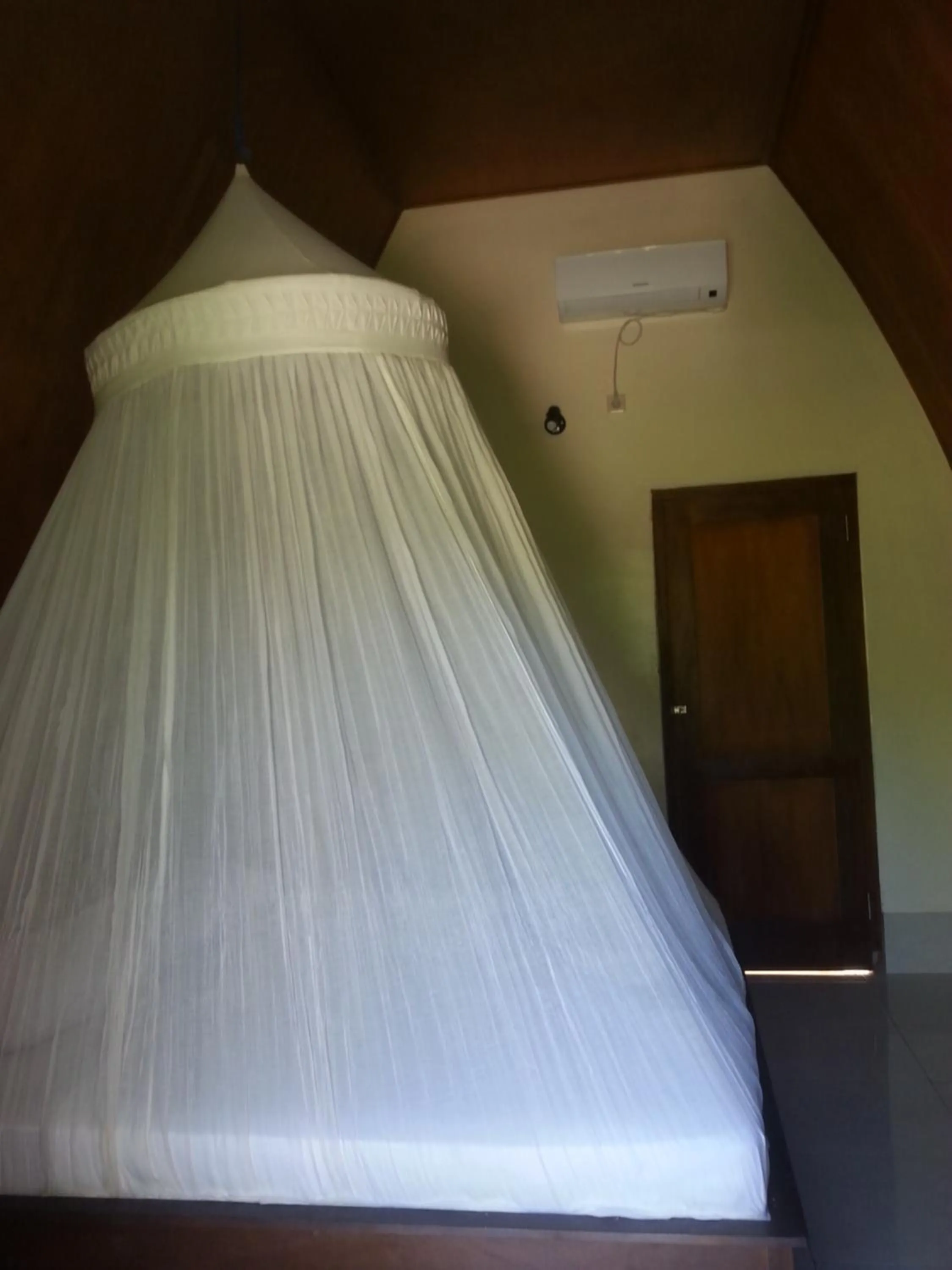 Bedroom, Bed in Cnunk Bungalow