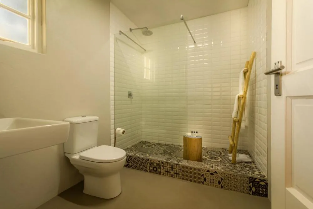 Bathroom in Pierneef's Kraal