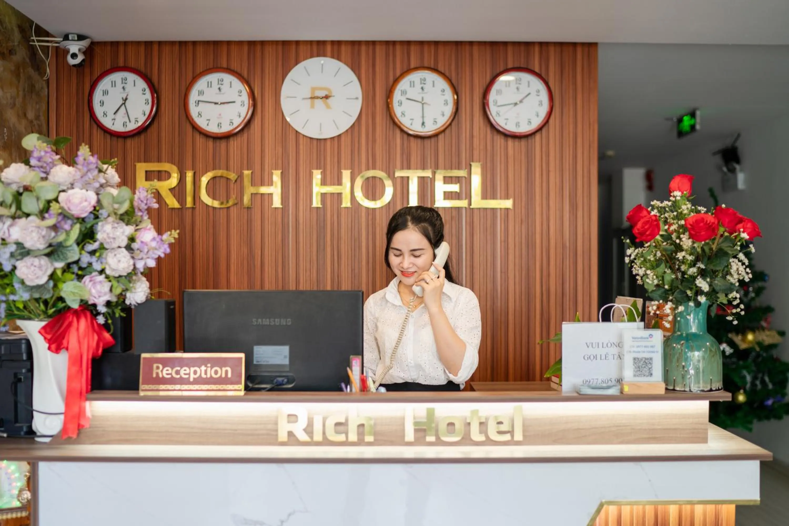 Lobby or reception in Rich Hotel