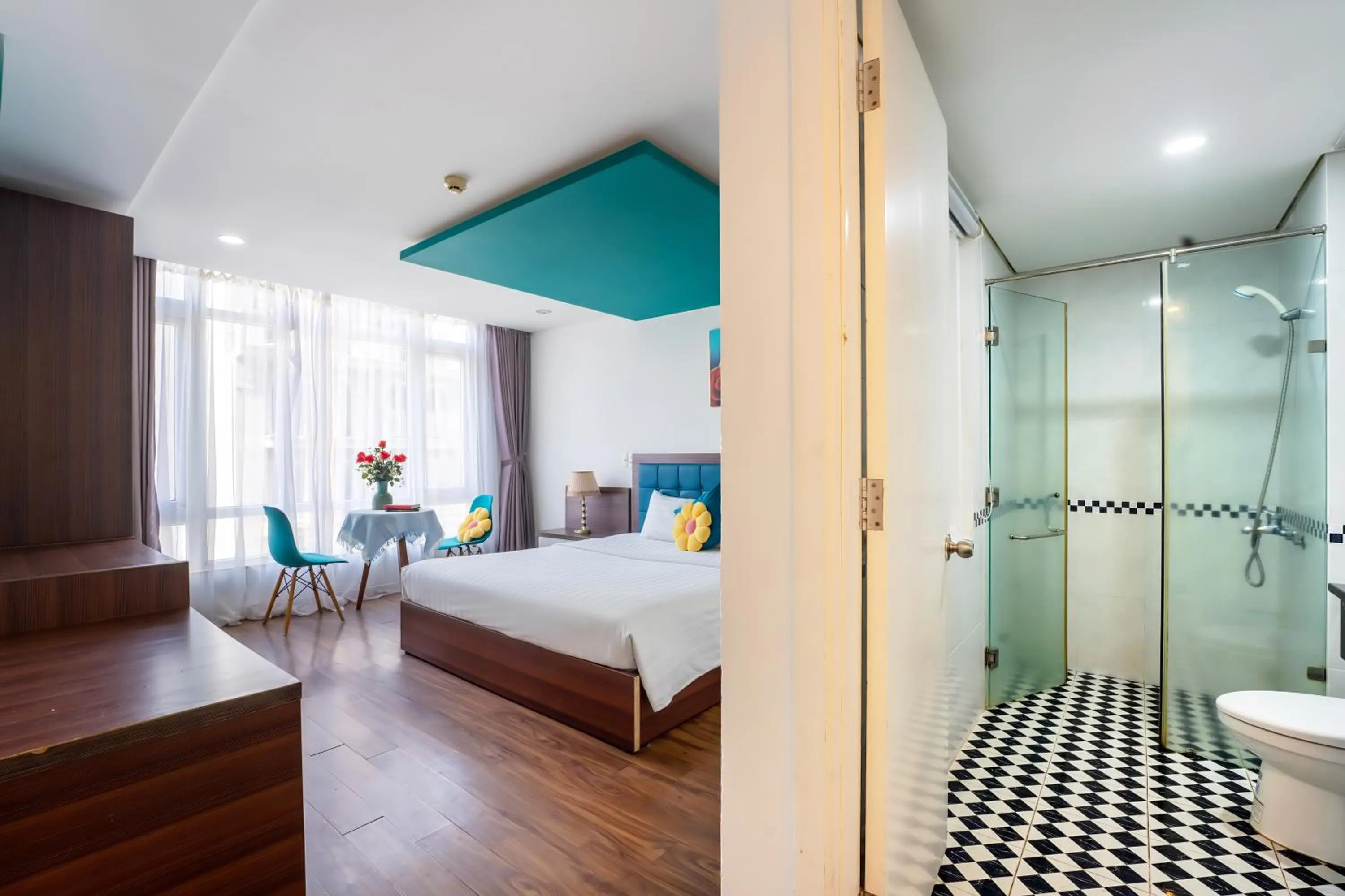 Bedroom, Bed in Rich Hotel