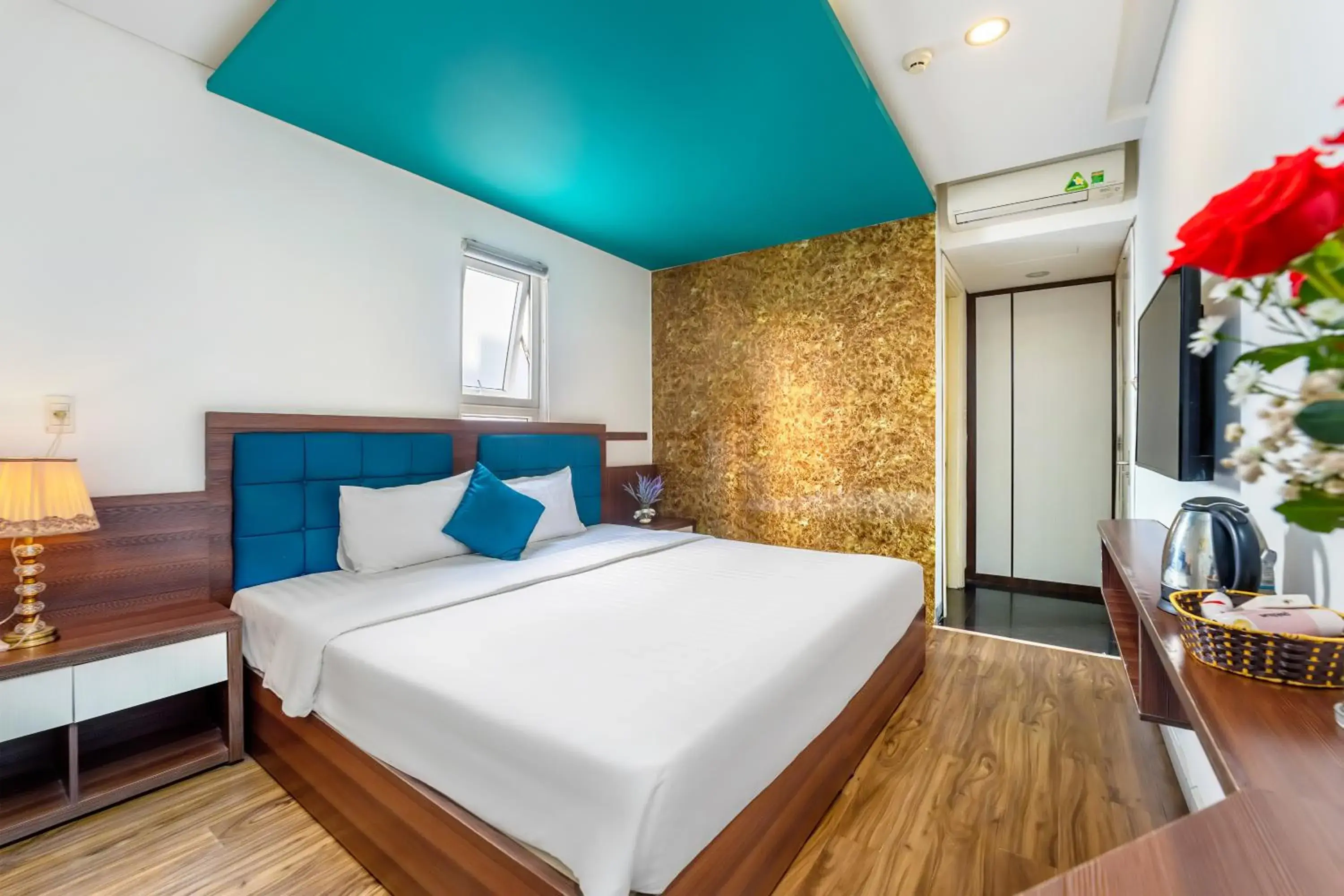 Standard Double Room in Rich Hotel Standard Double Room in Rich Hotel