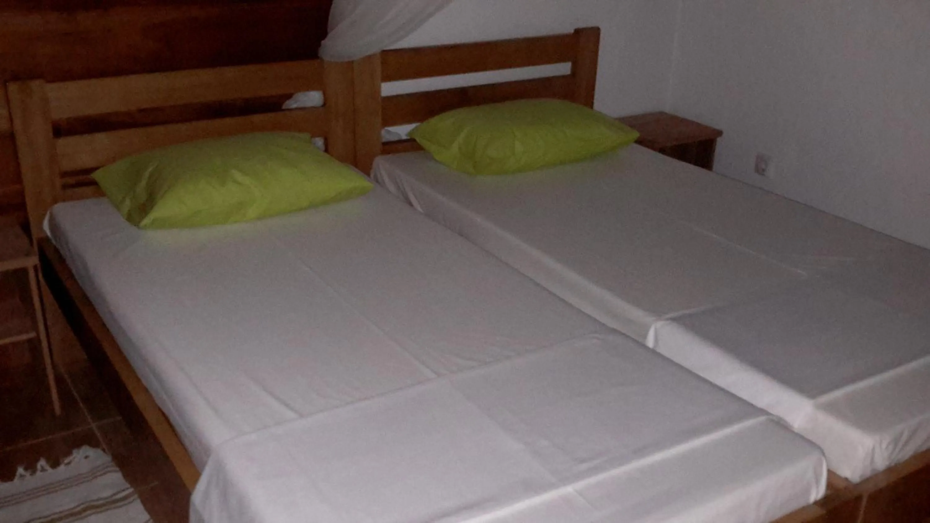 Bed in Albergaria Porcelana