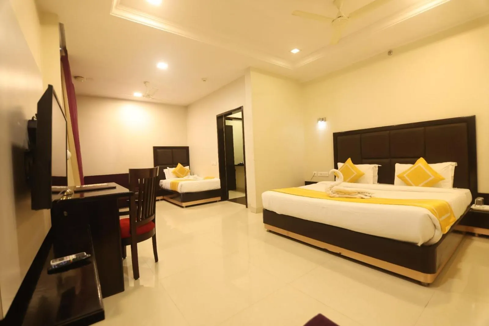 TV and multimedia, Bed in Chandra Grand