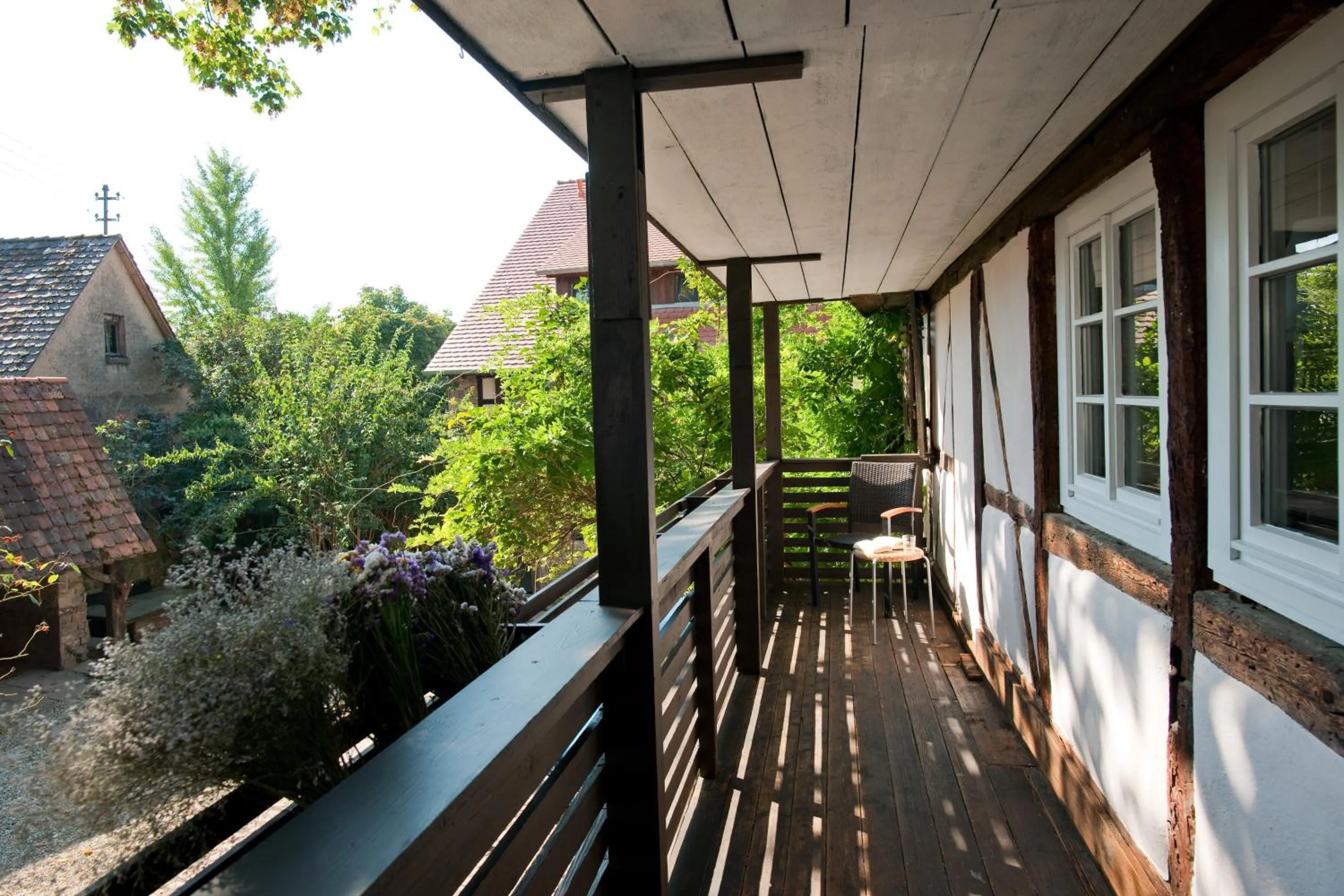 Facade/entrance in 1463 Apartmenthaus