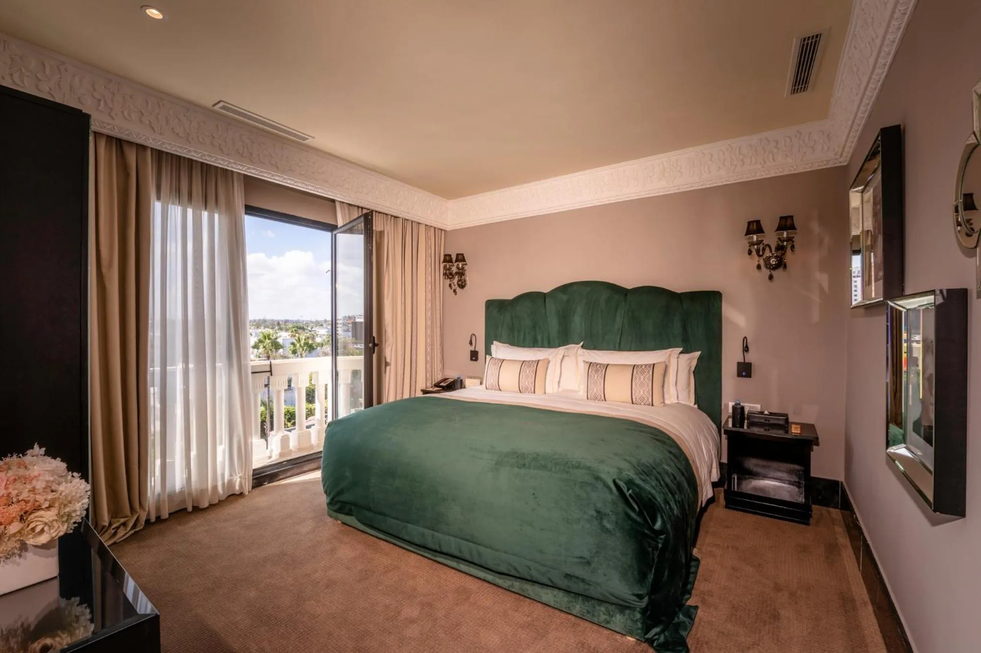 Photo of the whole room in Le Casablanca Hotel