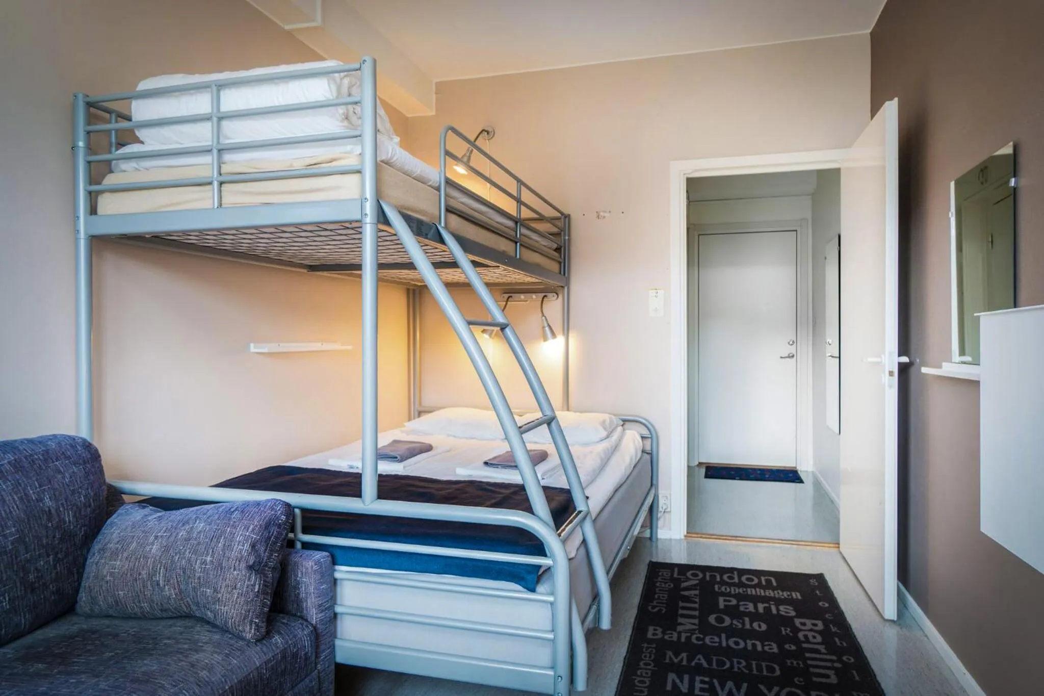 Pets, Bed in Hotel Sollefteå