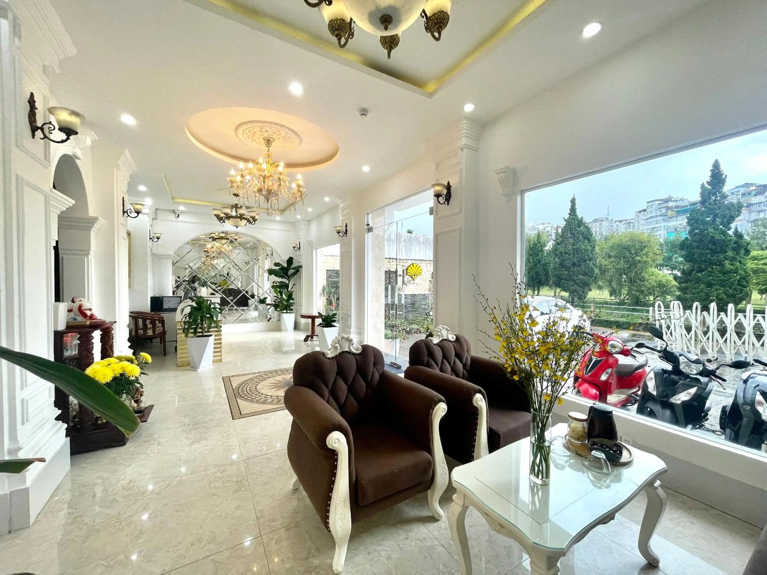 Phuong Vy Luxury Hotel