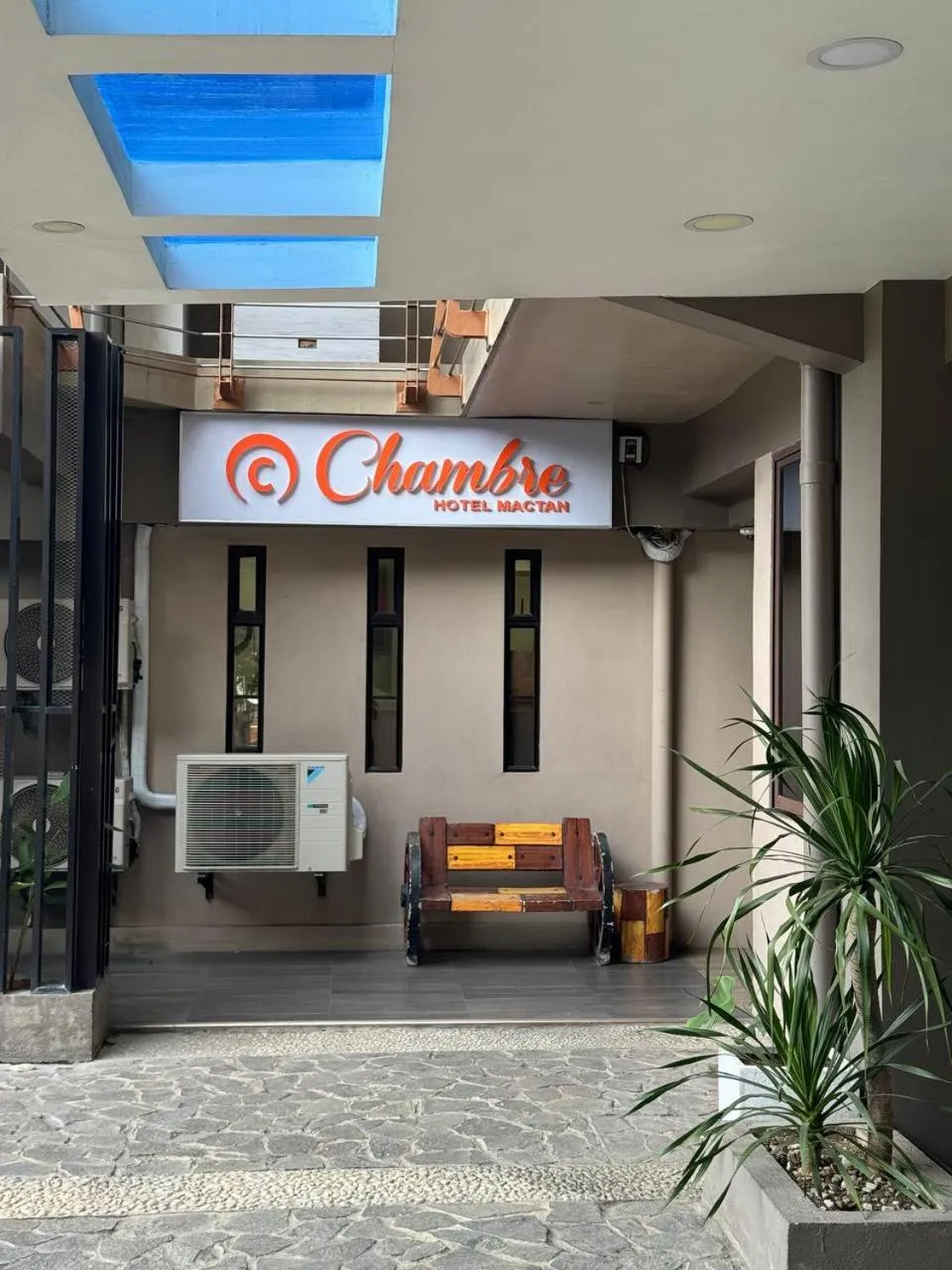 Property building in Chambre Hotel Mactan