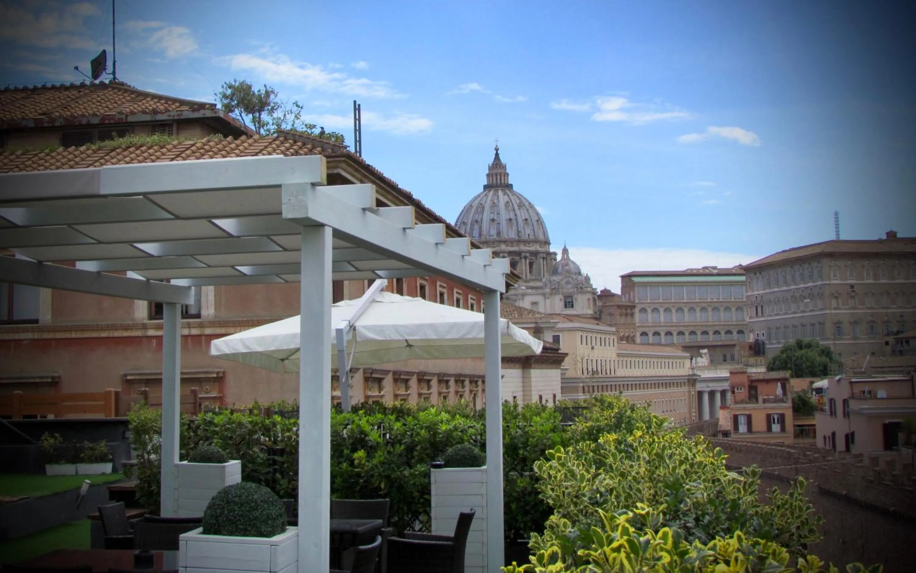 Balcony/Terrace in Brunelleschi Holidays Hostel