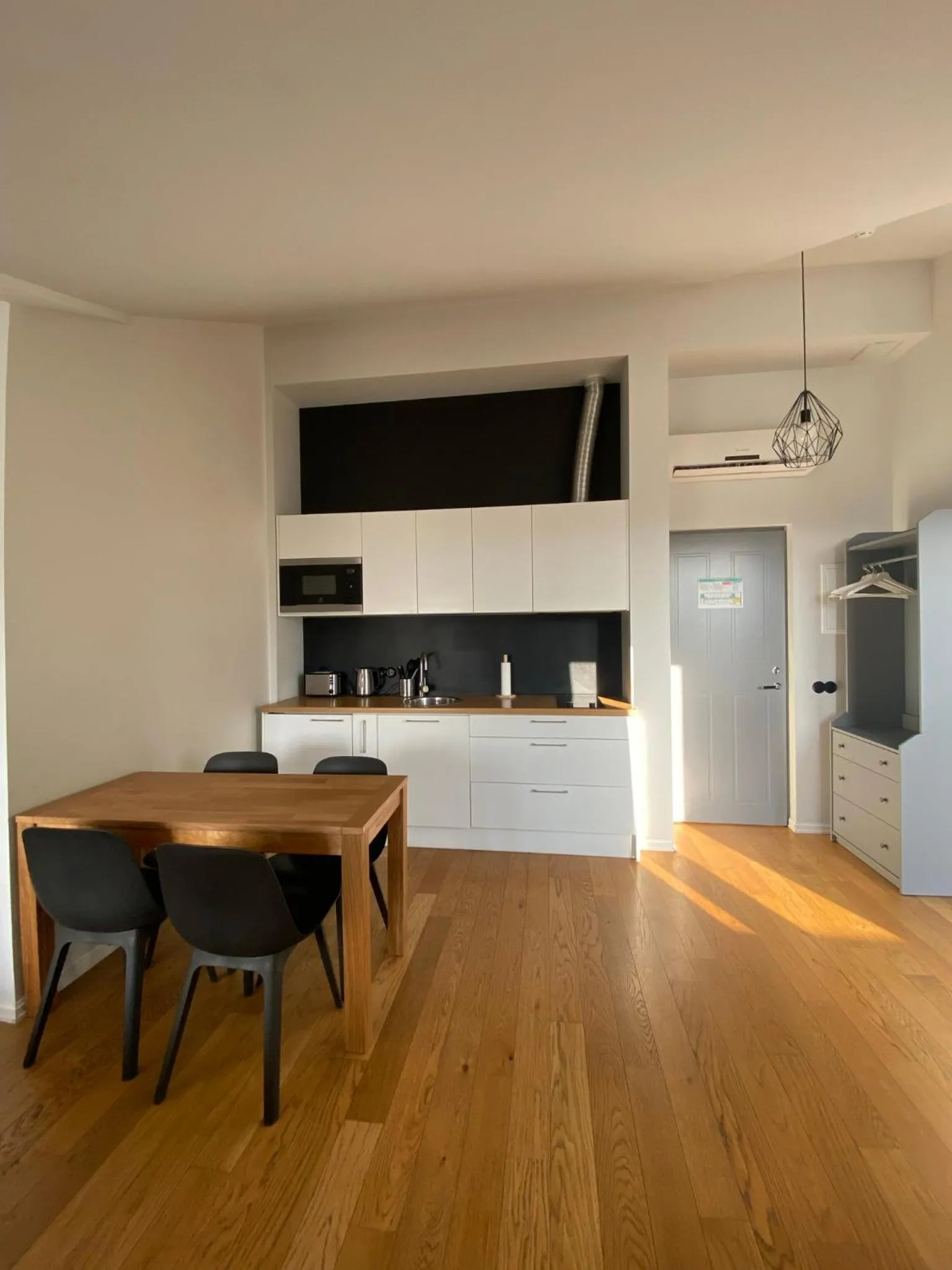 Kitchen or kitchenette in Lighthouse Apartments