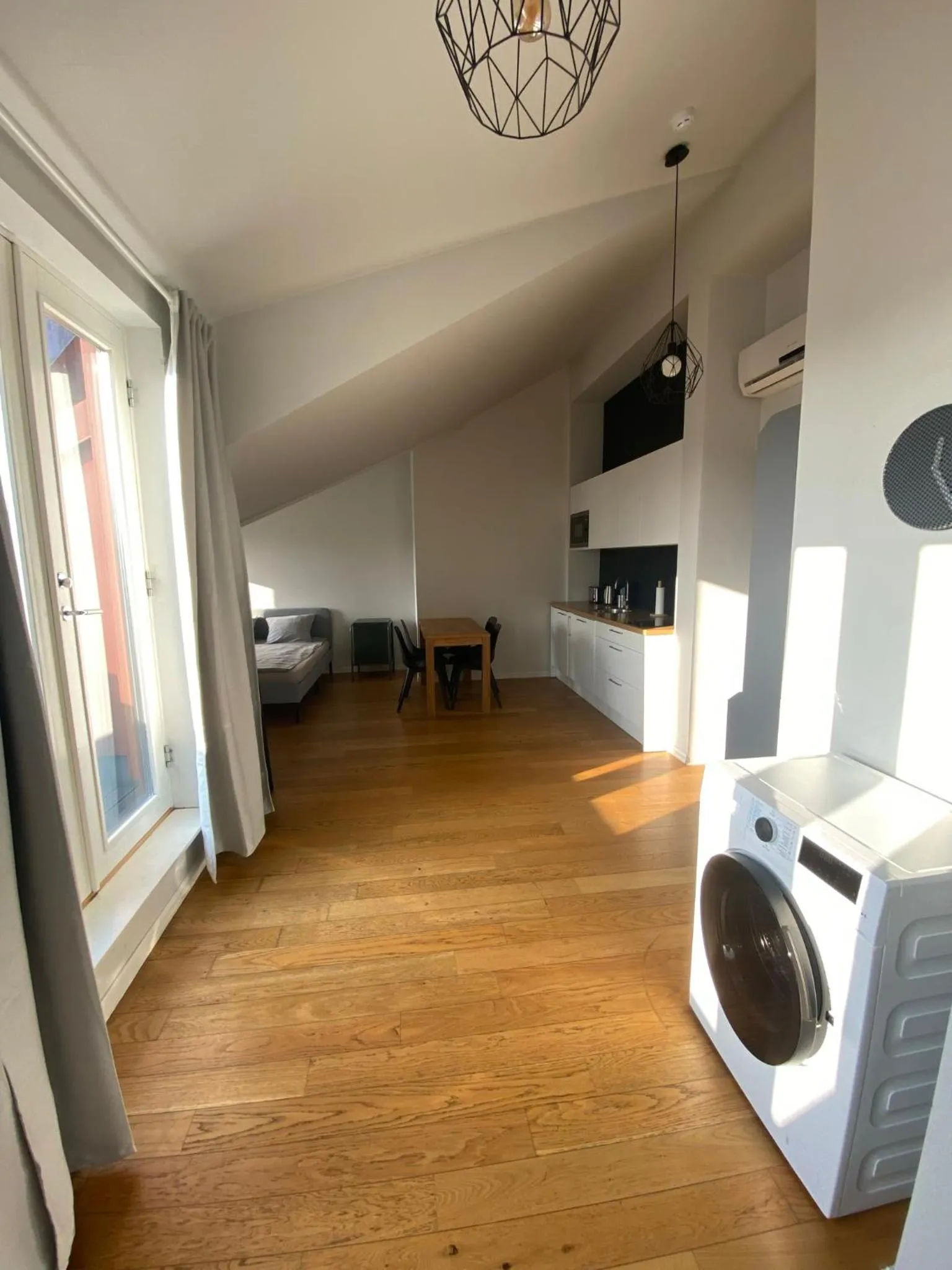 Photo of the whole room in Lighthouse Apartments