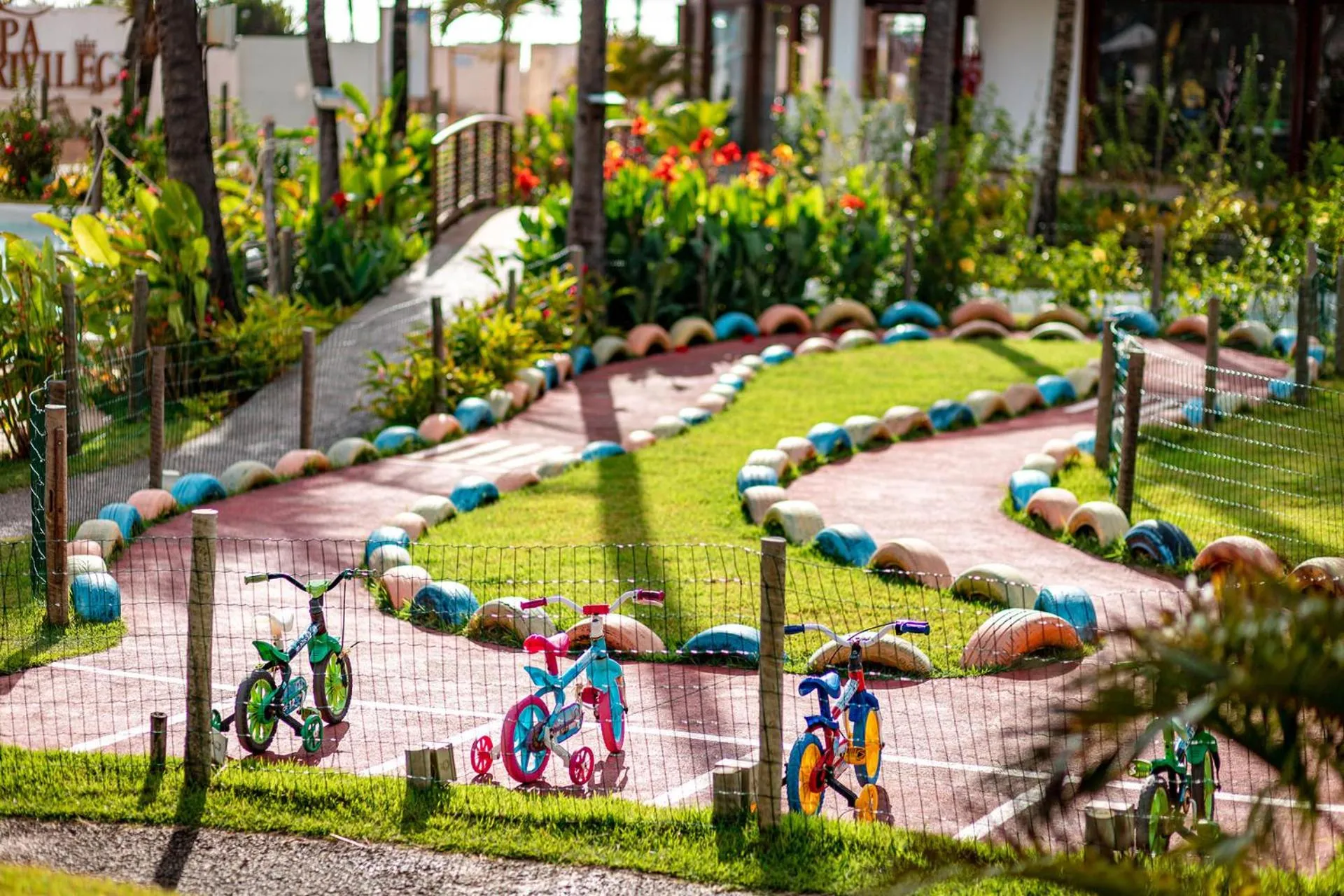 Entertainment in Acquapipa Resort