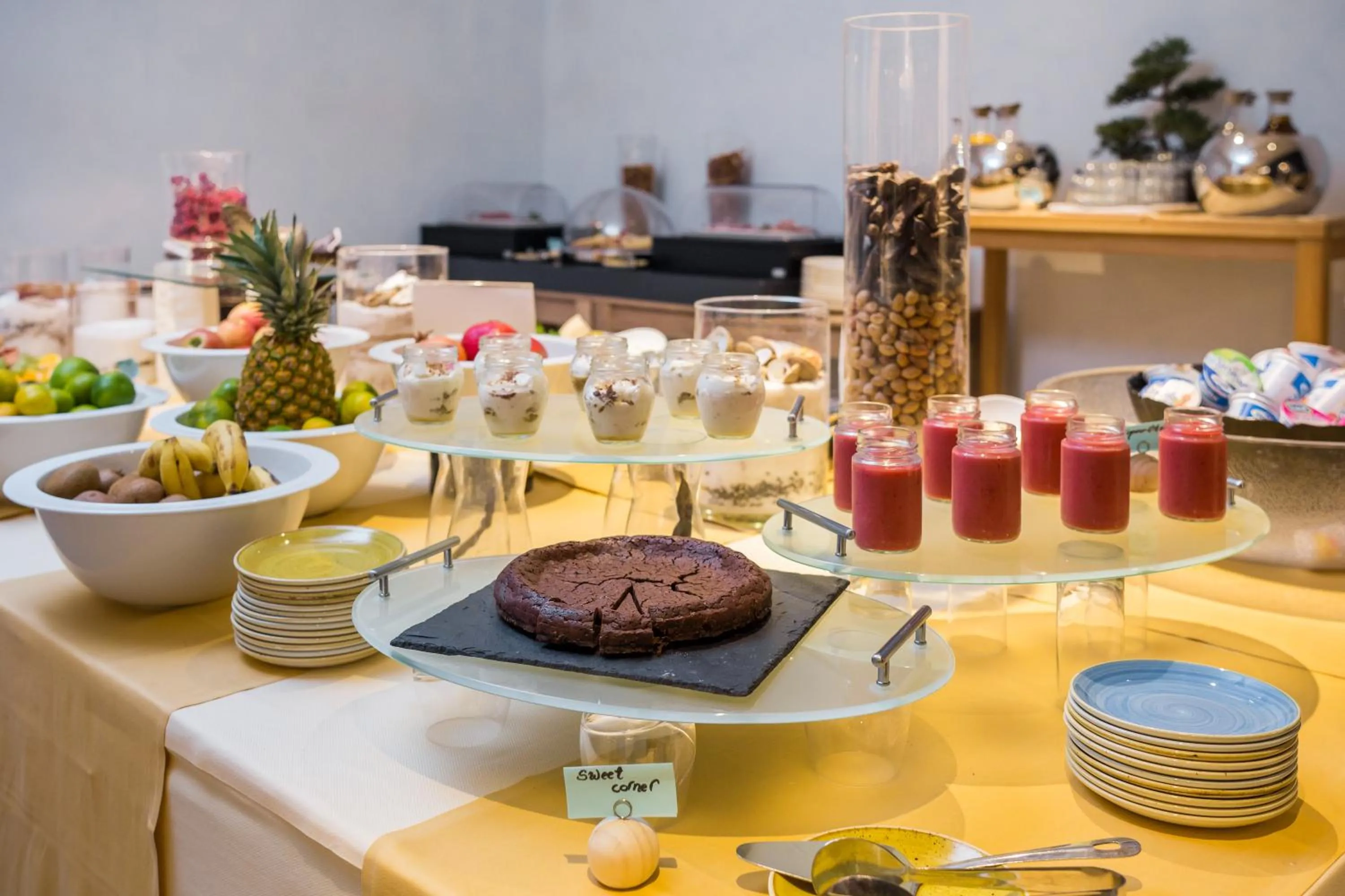 Food and drinks in Hotel Ola - Adults Only