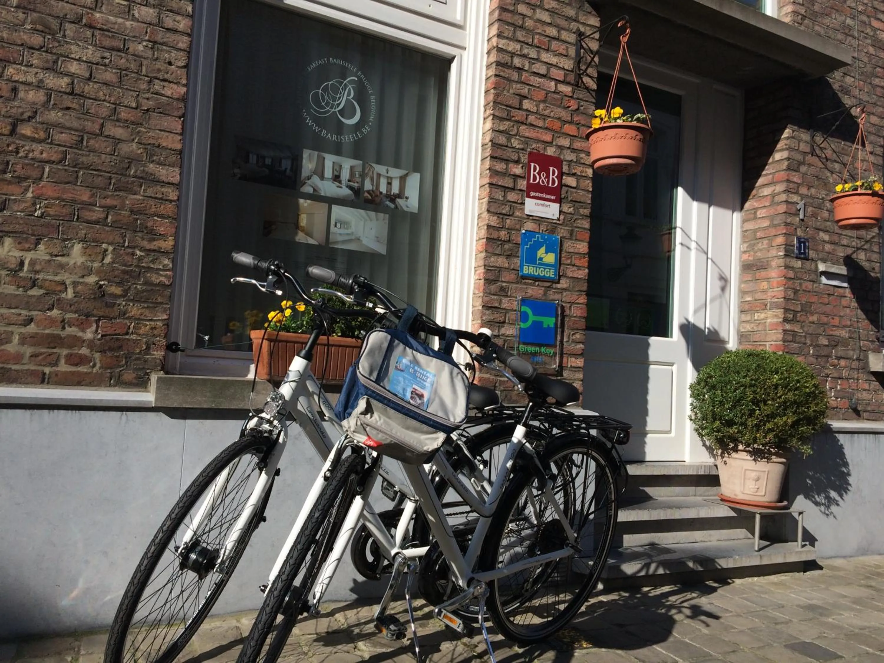 Facade/entrance in Bariseele B&B