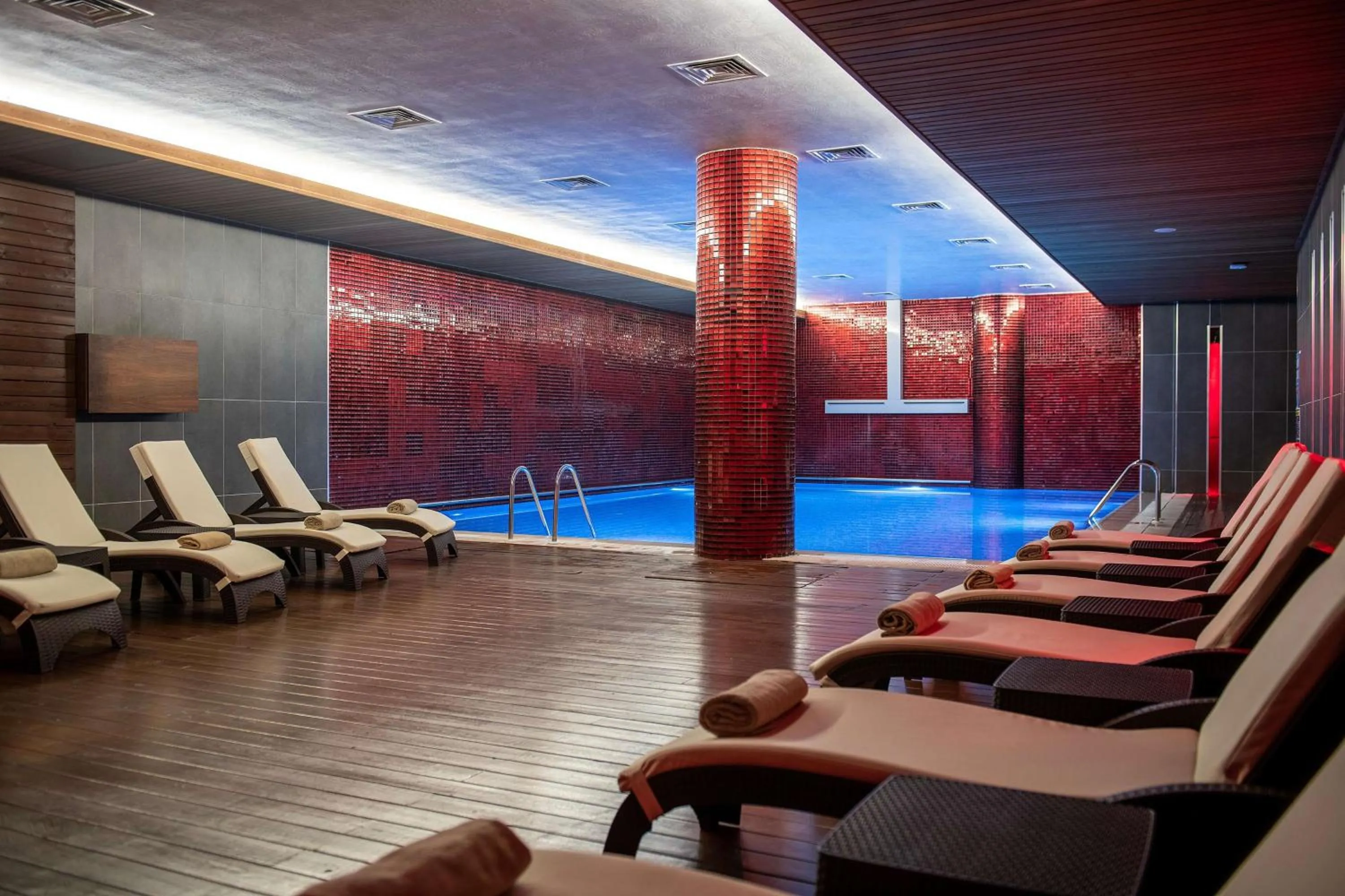 Spa and wellness centre/facilities in Das 3917