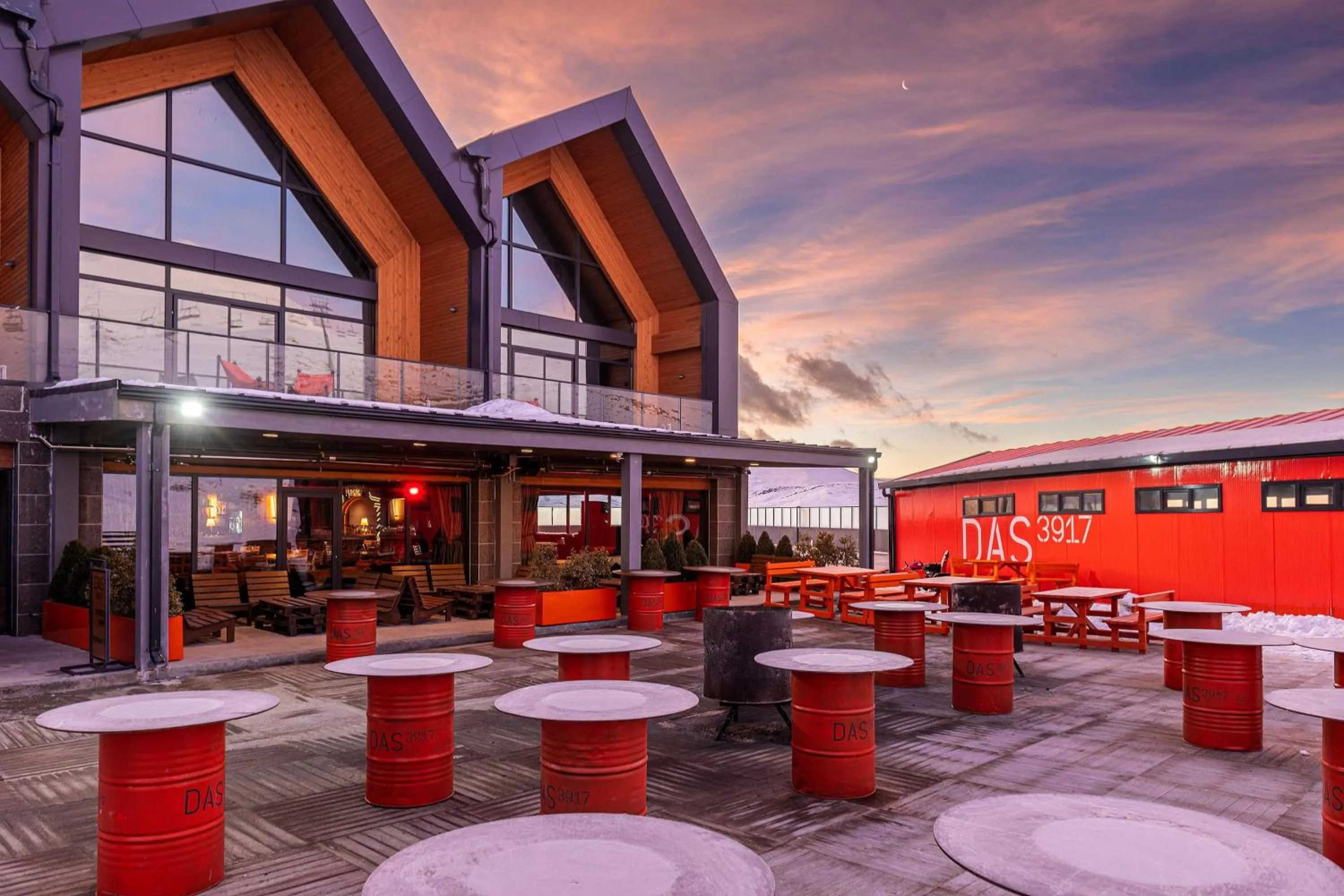 Lobby or reception in Das 3917