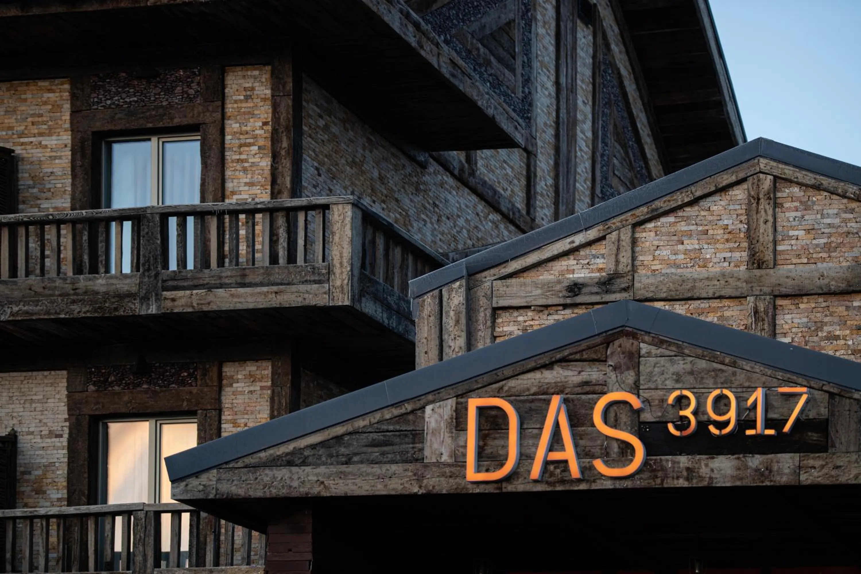 Property building in Das 3917