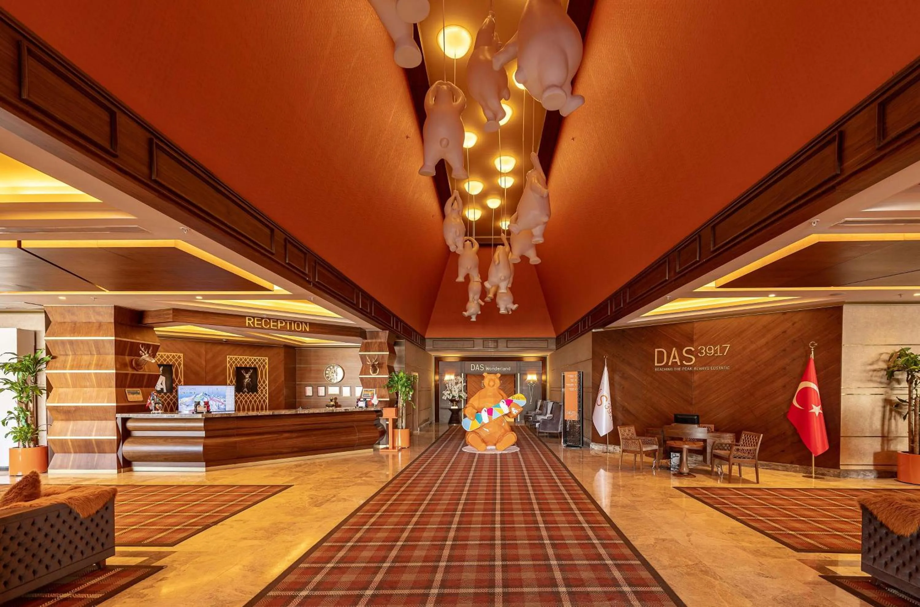 Lobby or reception in Das 3917