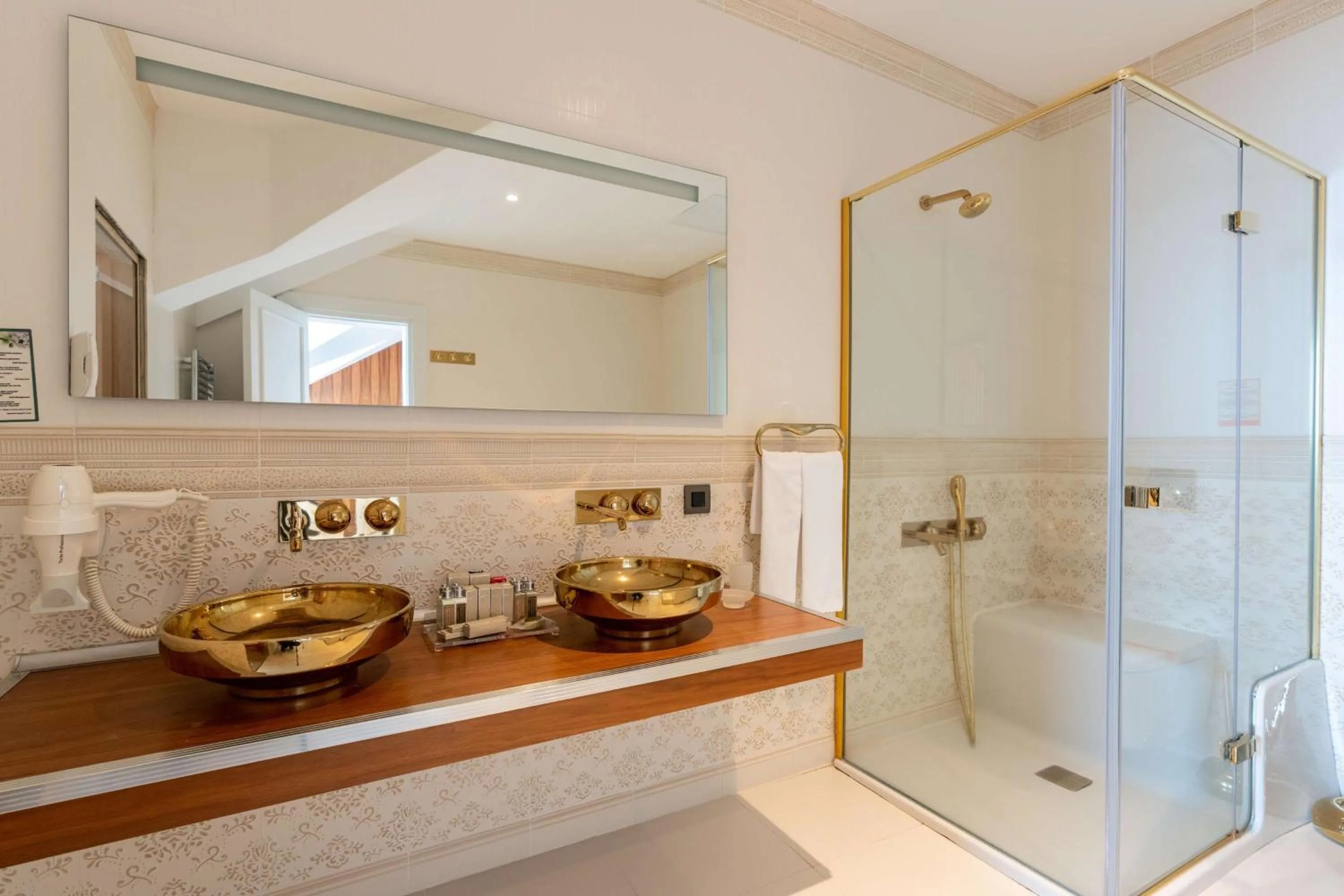 Bathroom in Das 3917