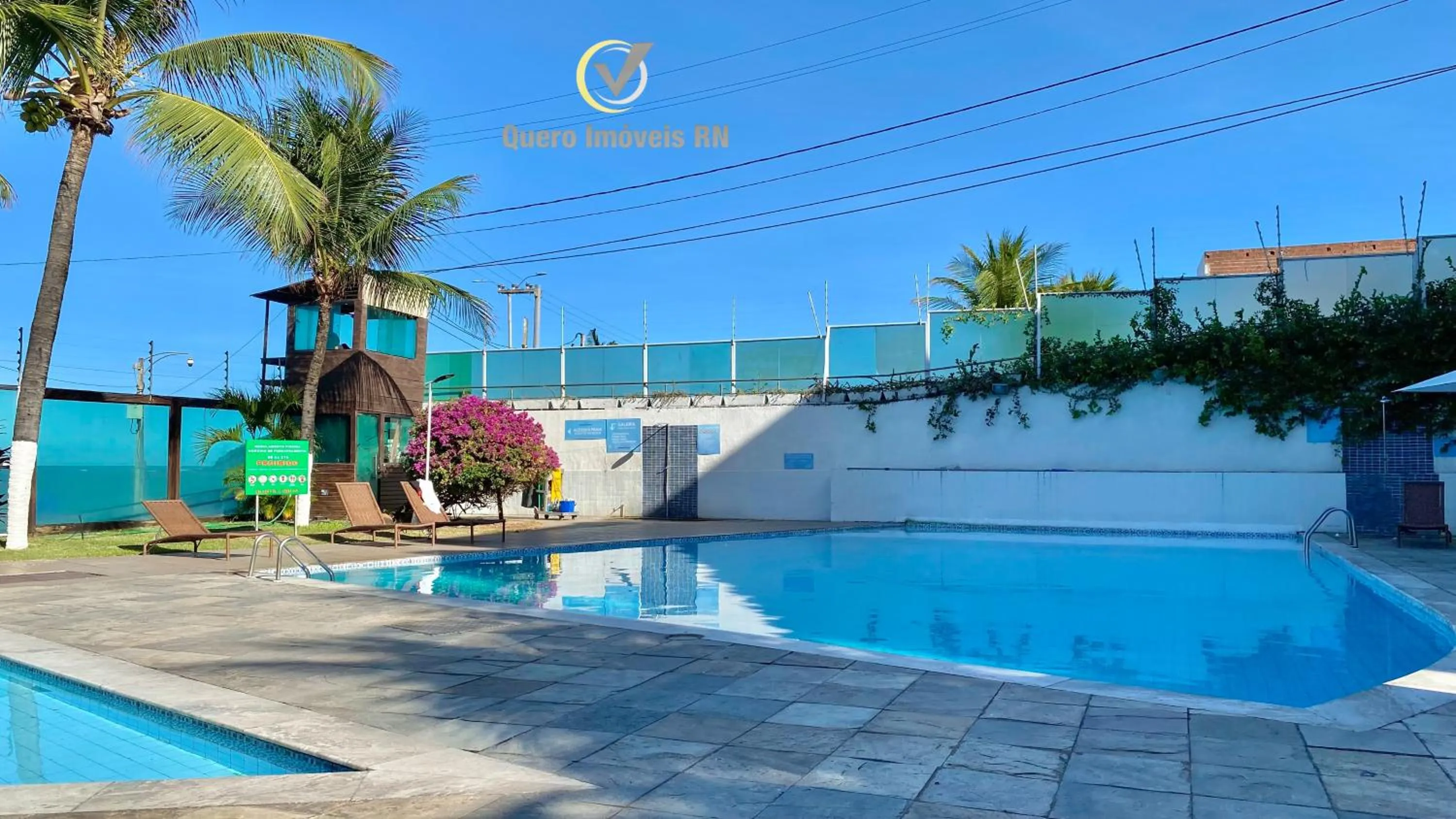 Swimming pool in Ponta Negra Beach beira-mar