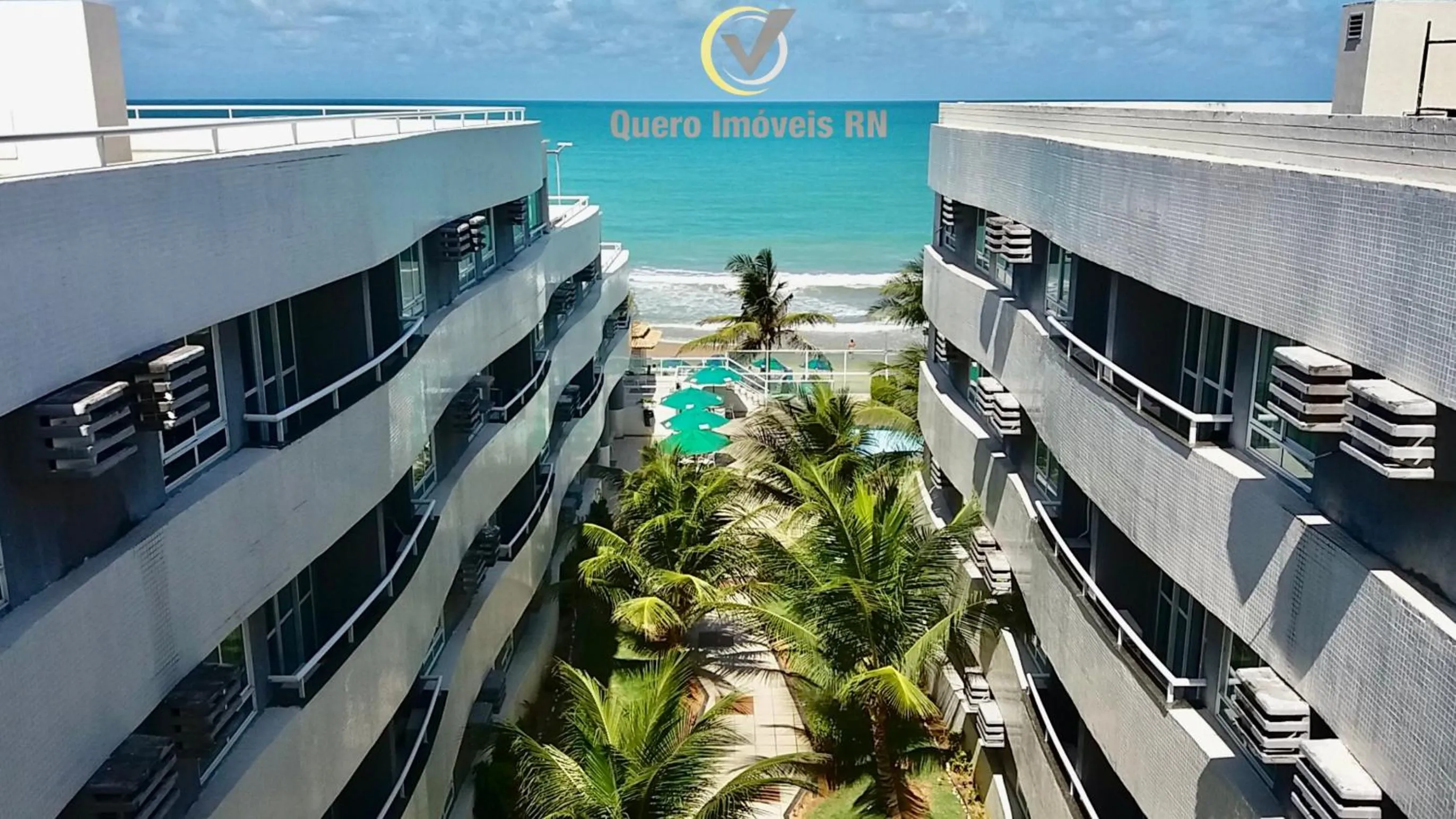 Property building in Ponta Negra Beach beira-mar