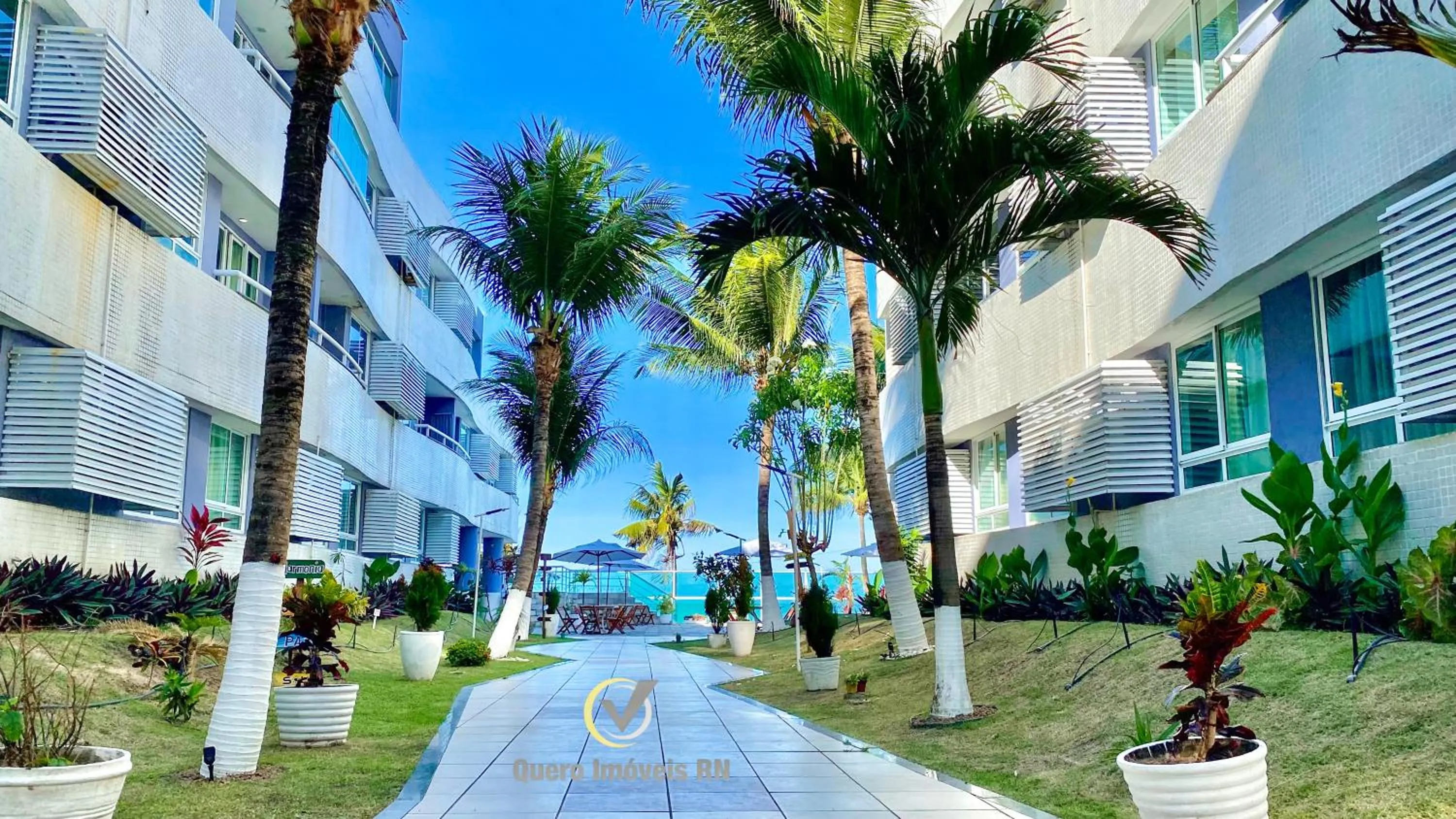 Property building in Ponta Negra Beach beira-mar