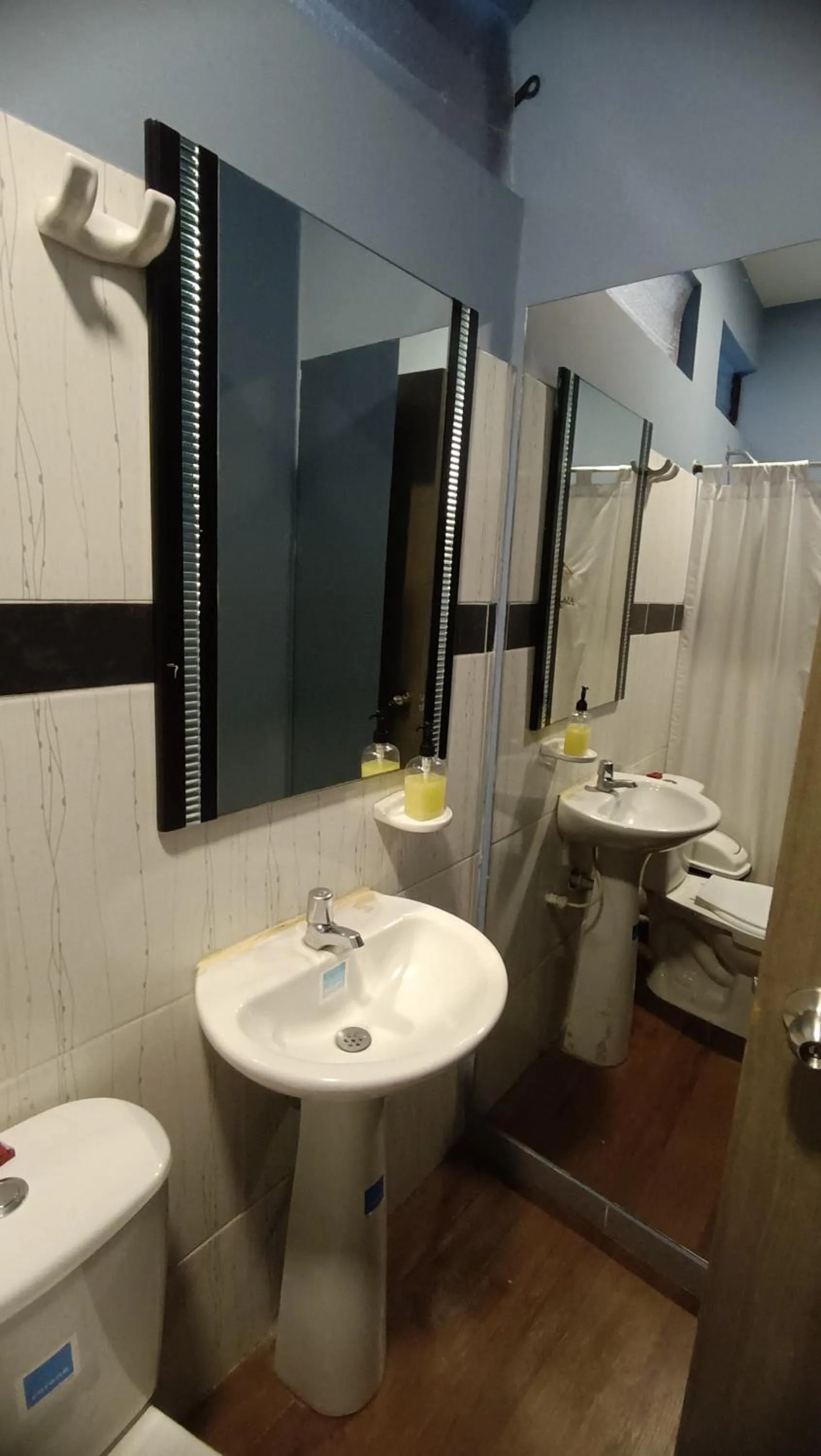 Bathroom in Hotel Simón Plaza