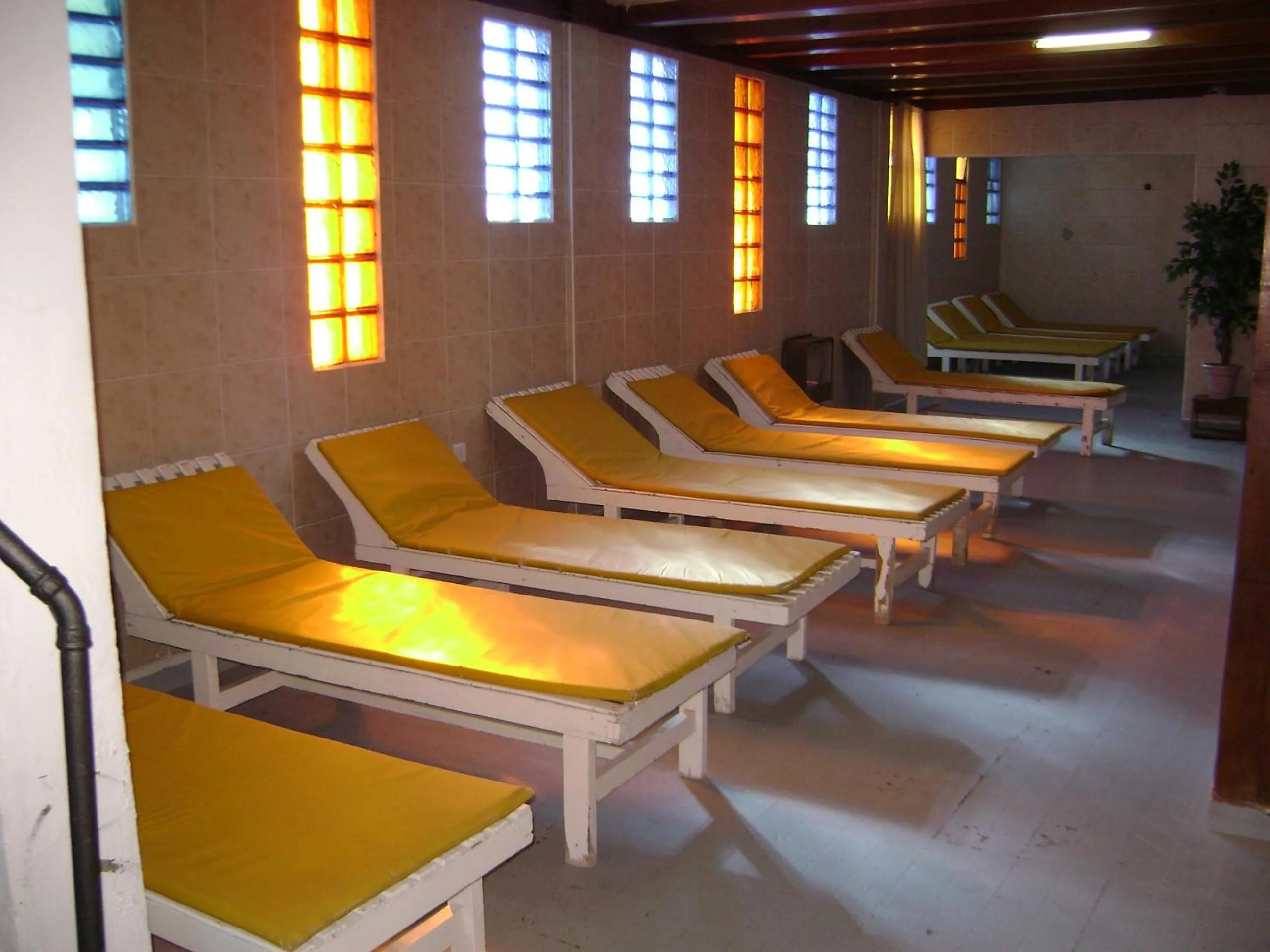 Sauna in Grand Hotel by MH