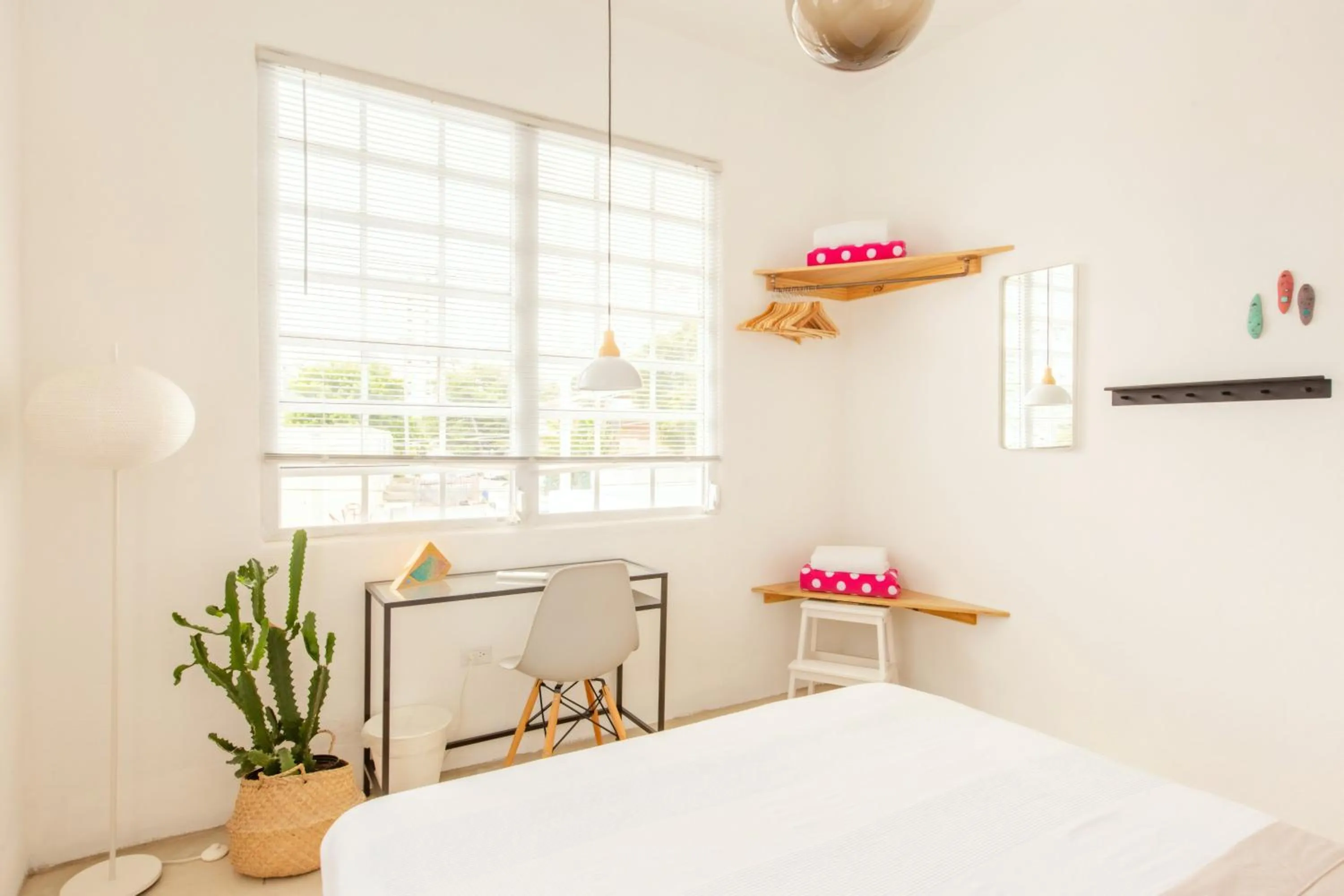 Bedroom in TROPICALIA by DW