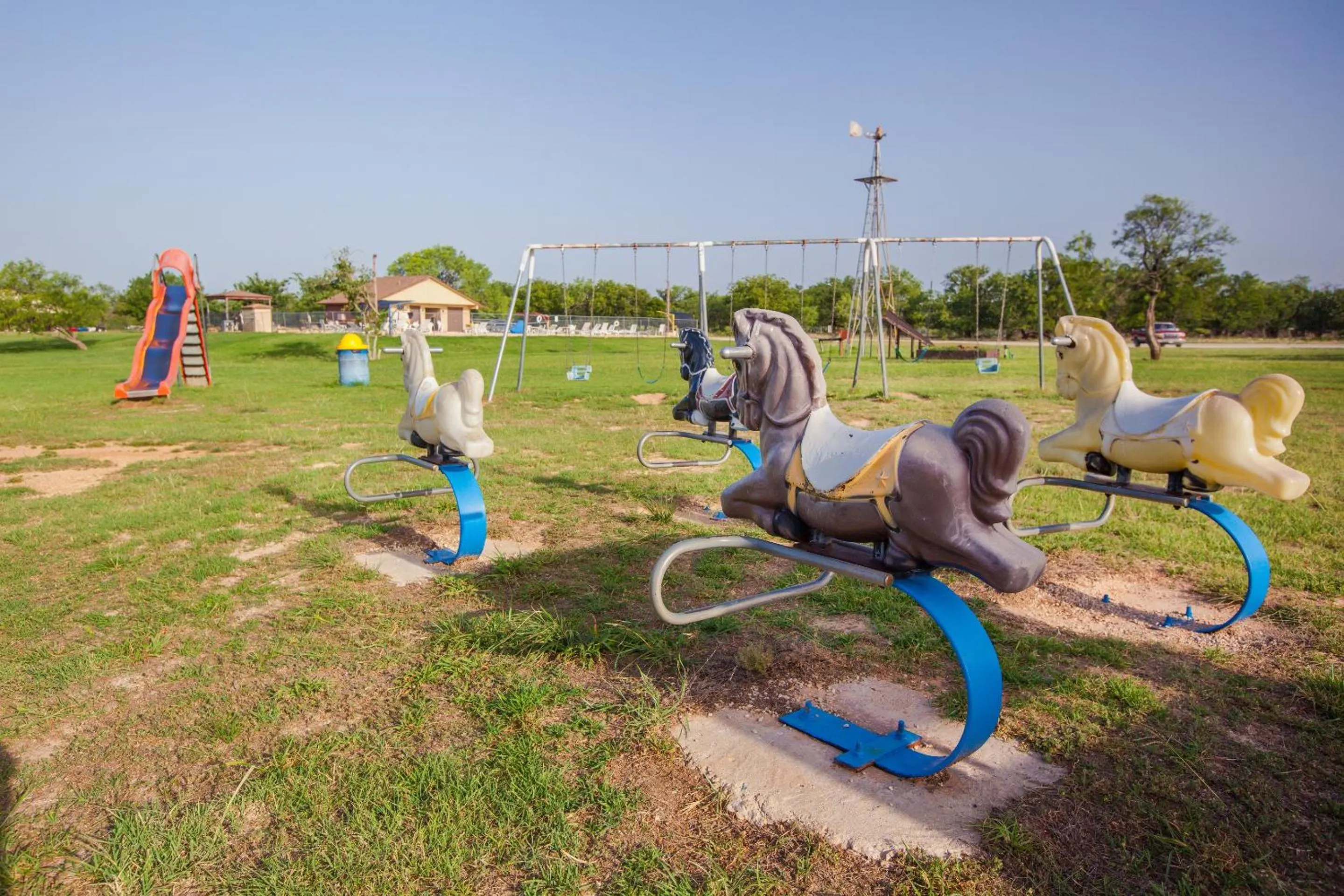 Bay Landing Camping Resort Deluxe Cabin 29