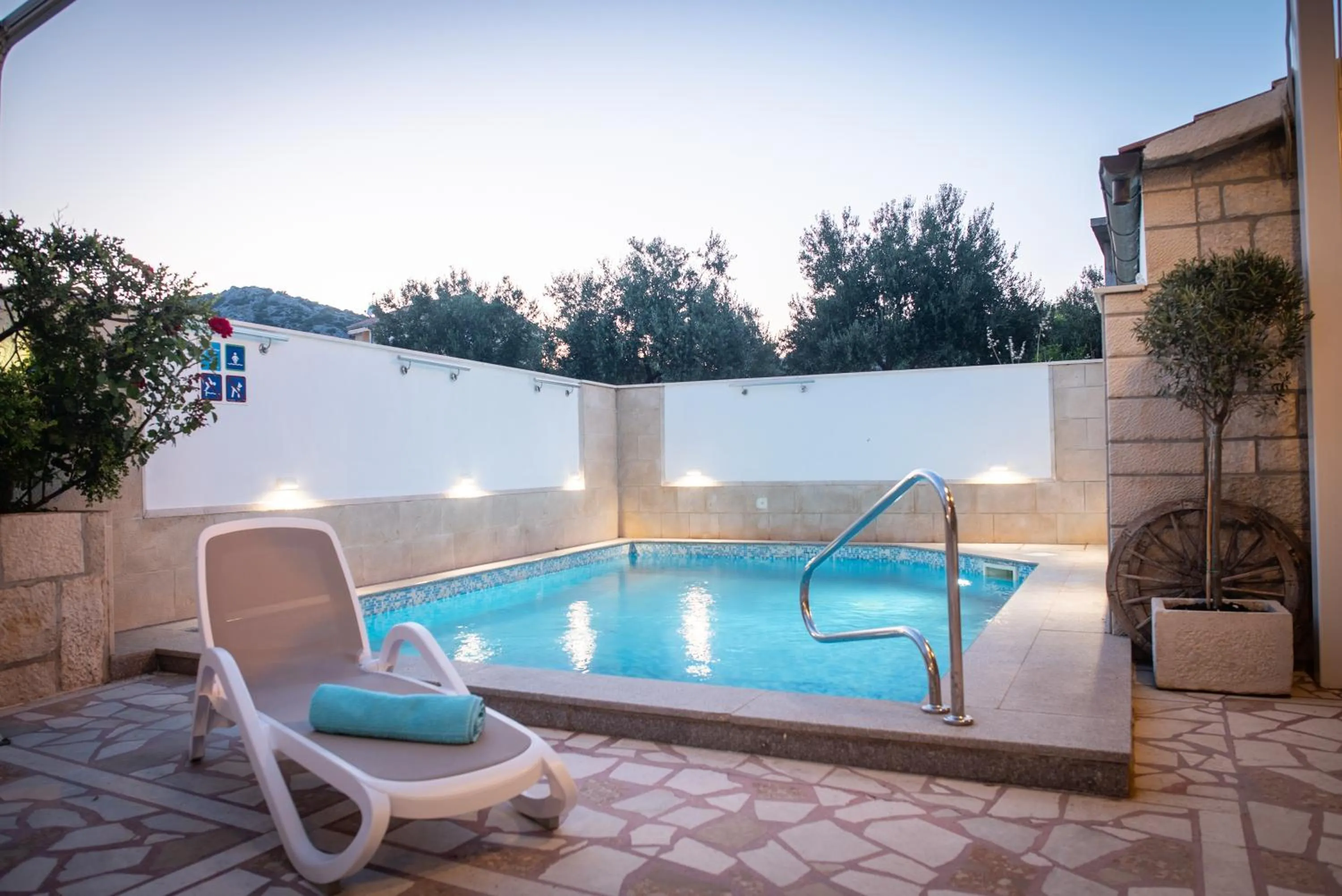 Pool view in Villa Rustica Dalmatia