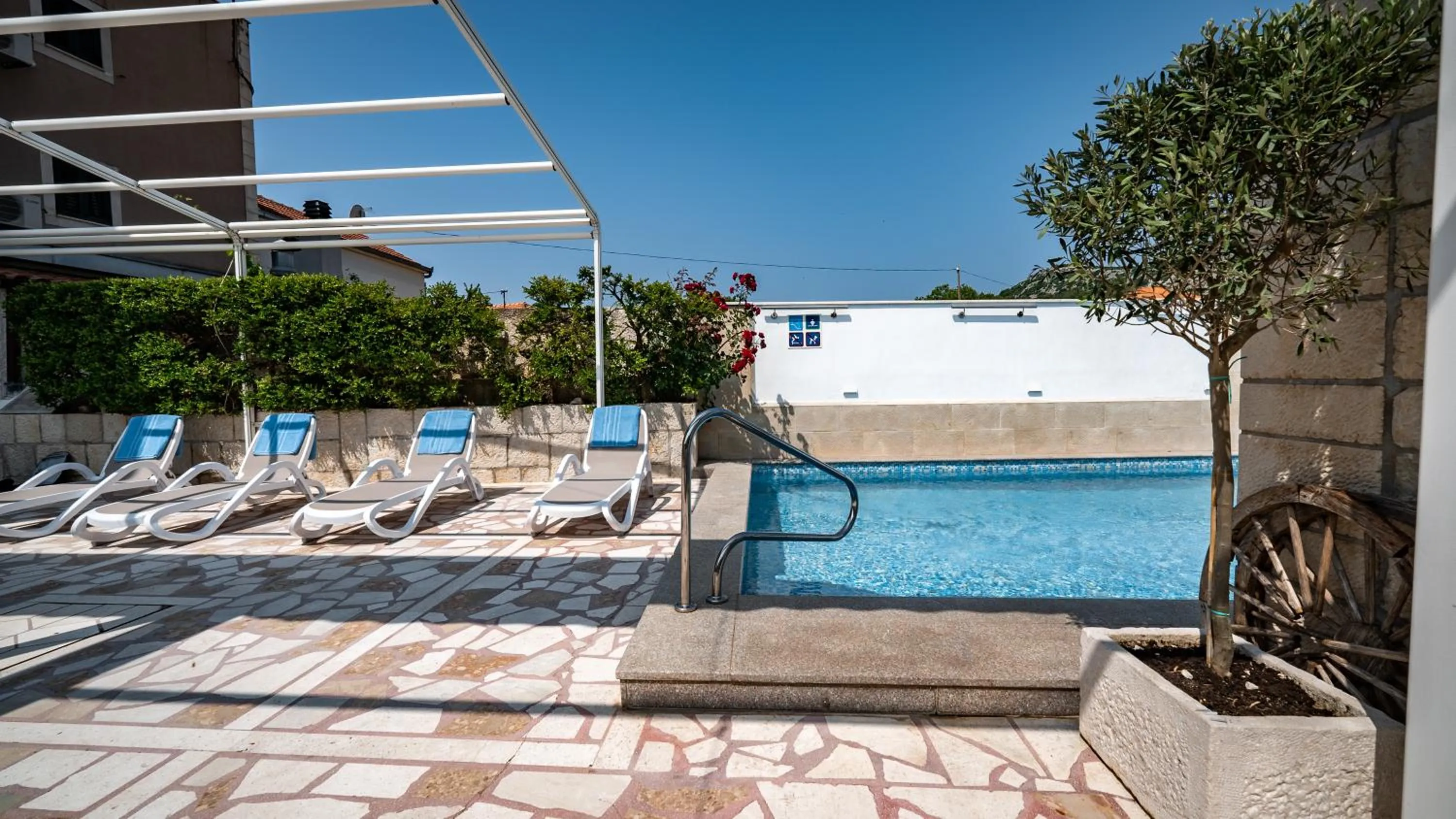 Swimming pool in Villa Rustica Dalmatia