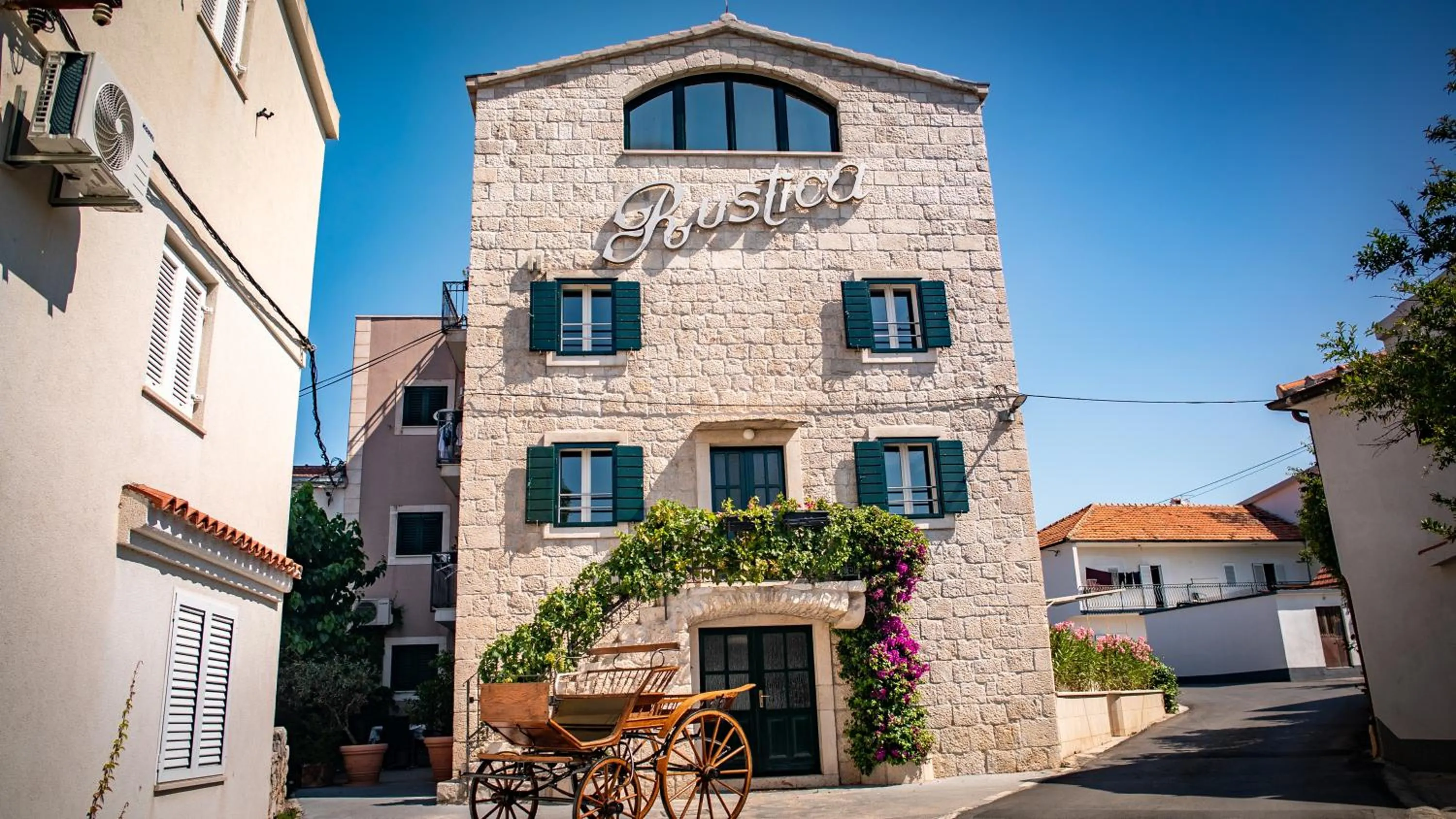 Property building in Villa Rustica Dalmatia