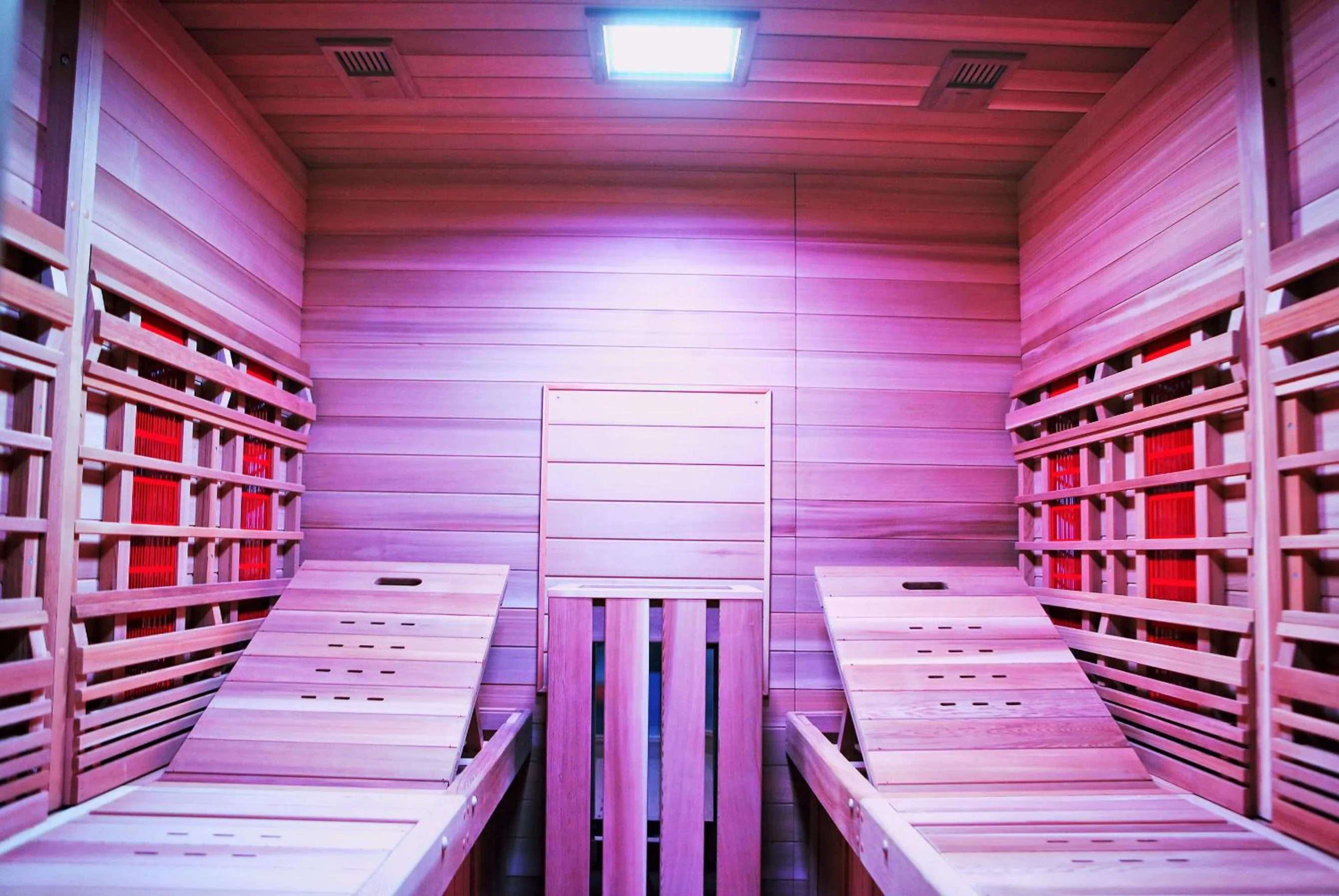 Sauna, Bed in Hotel Delfin