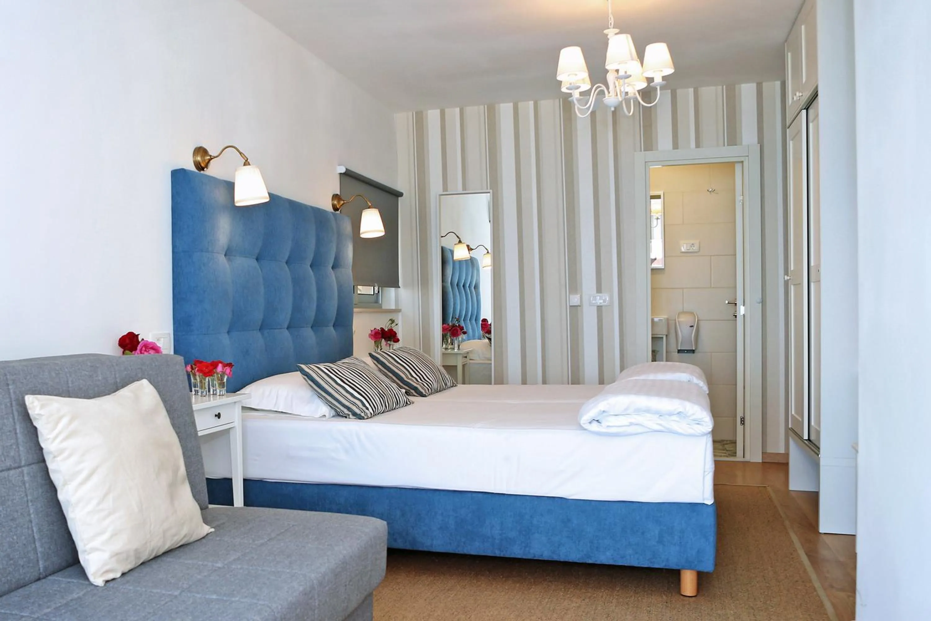 Photo of the whole room, Bed in Hotel Delfin