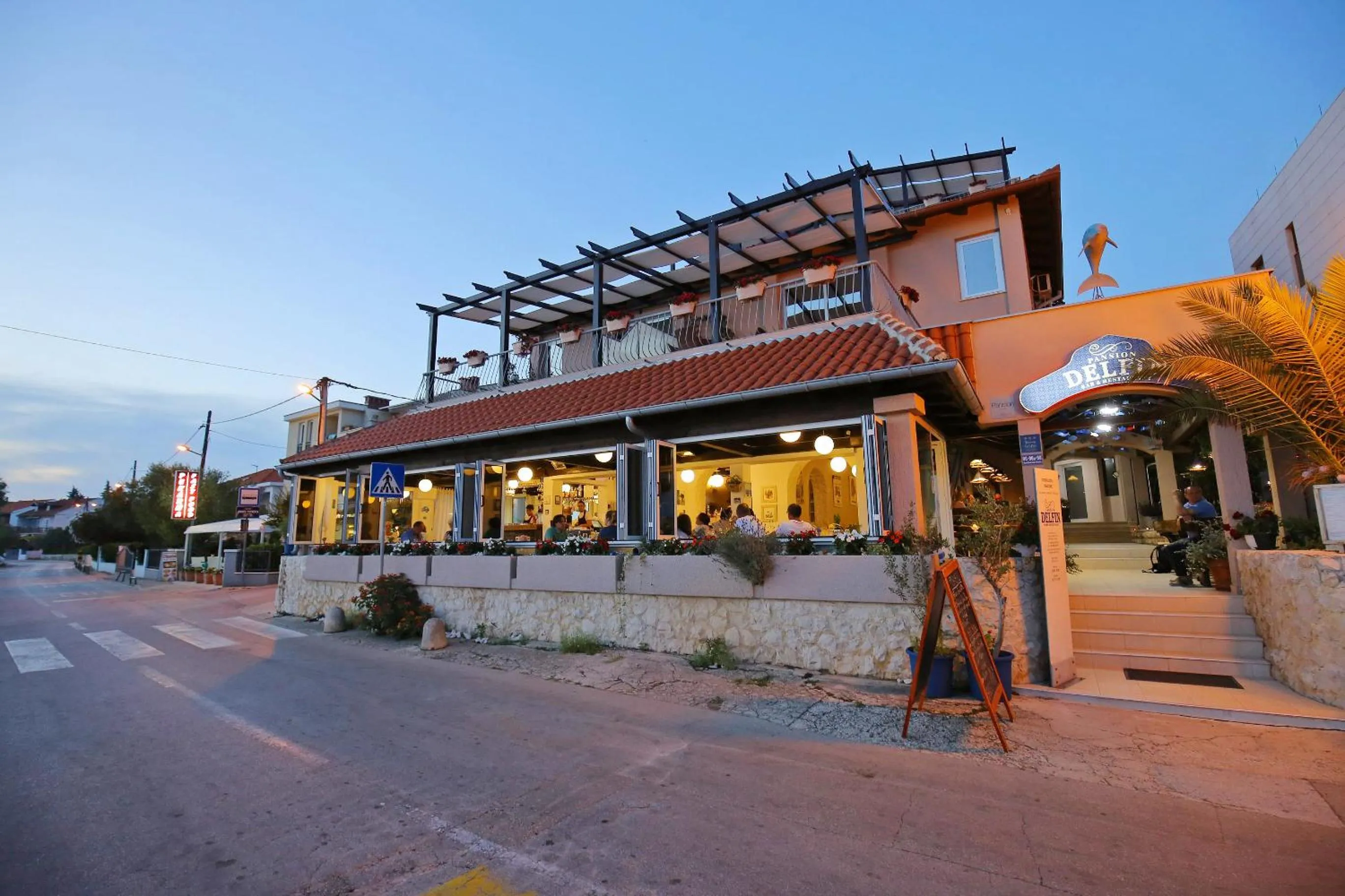 Facade/entrance in Hotel Delfin