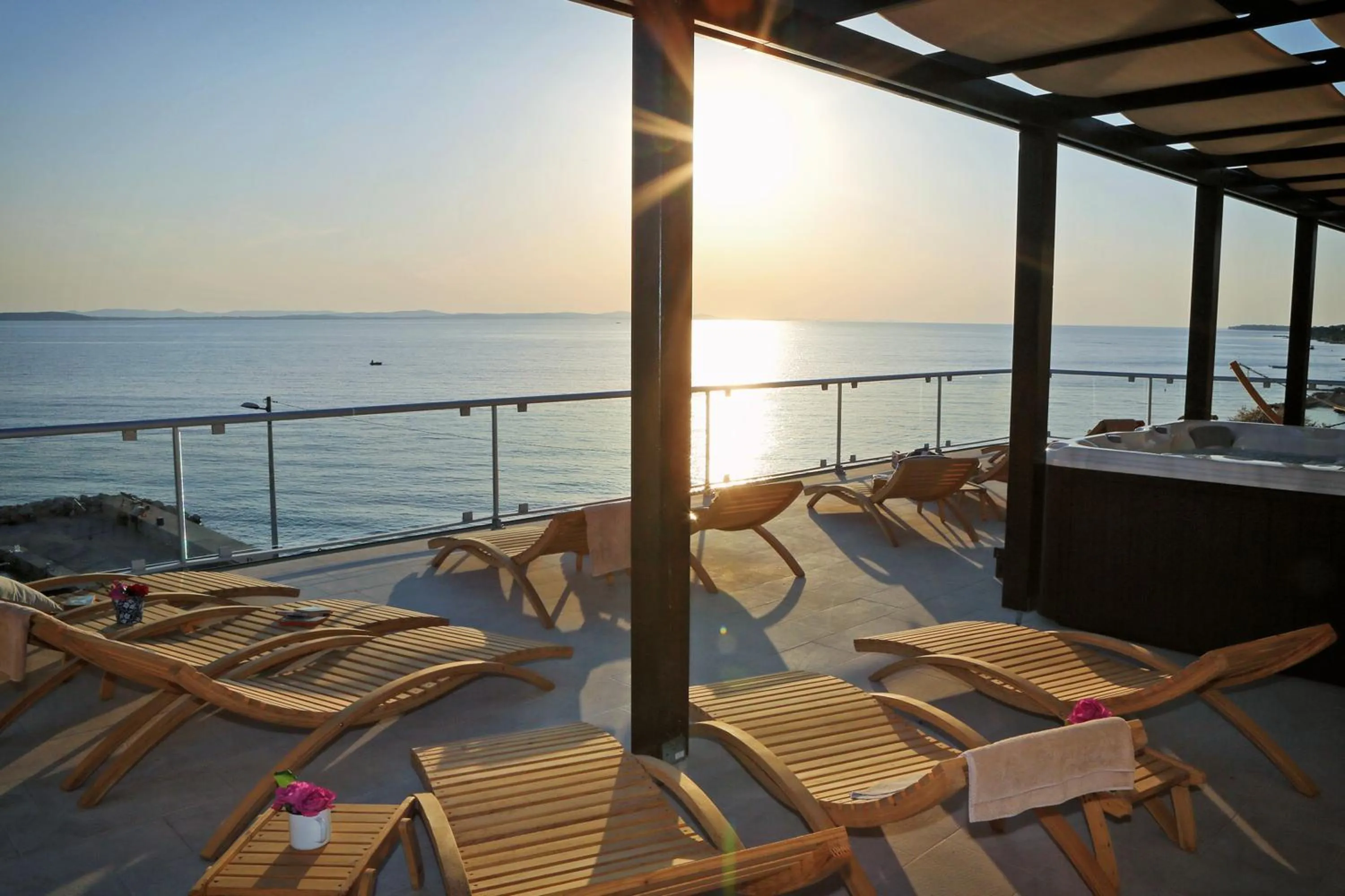 Hot Tub in Hotel Delfin