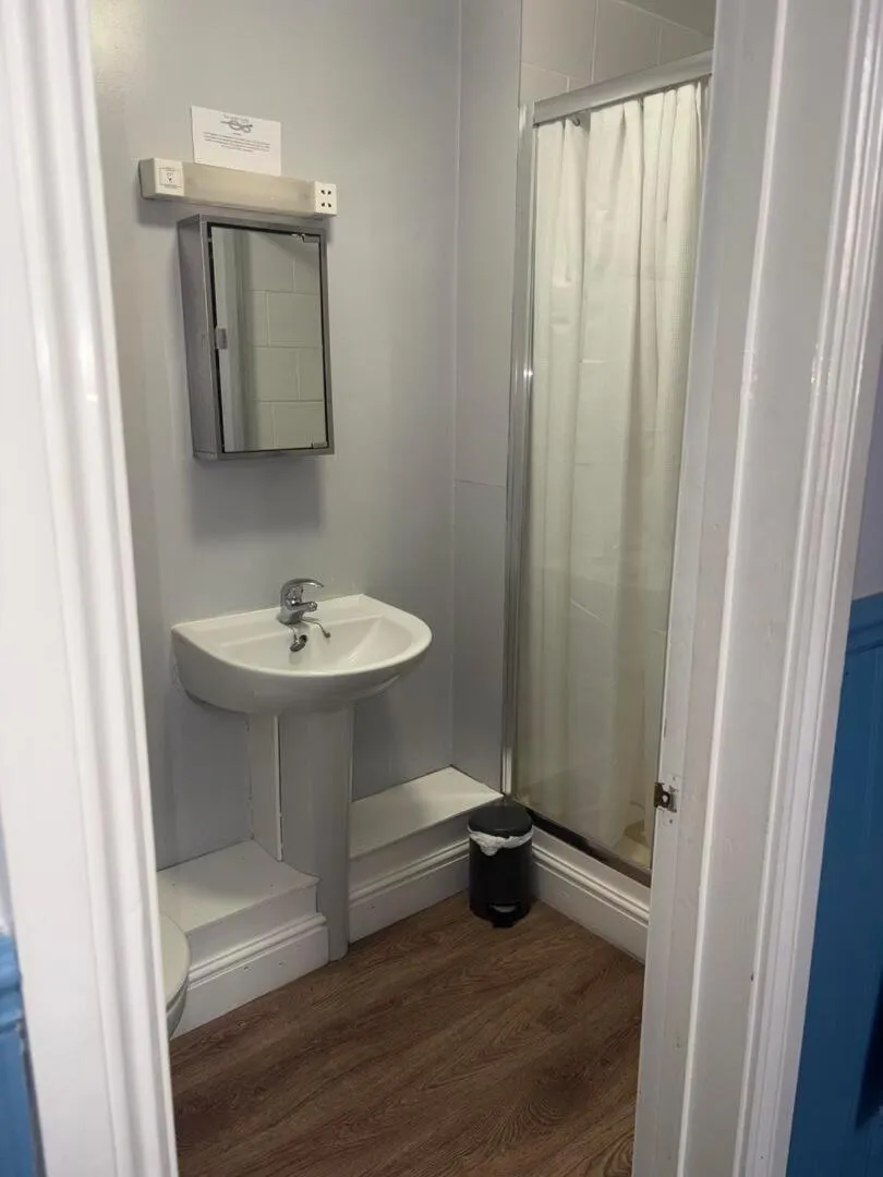 Bathroom in The Leam Hotel