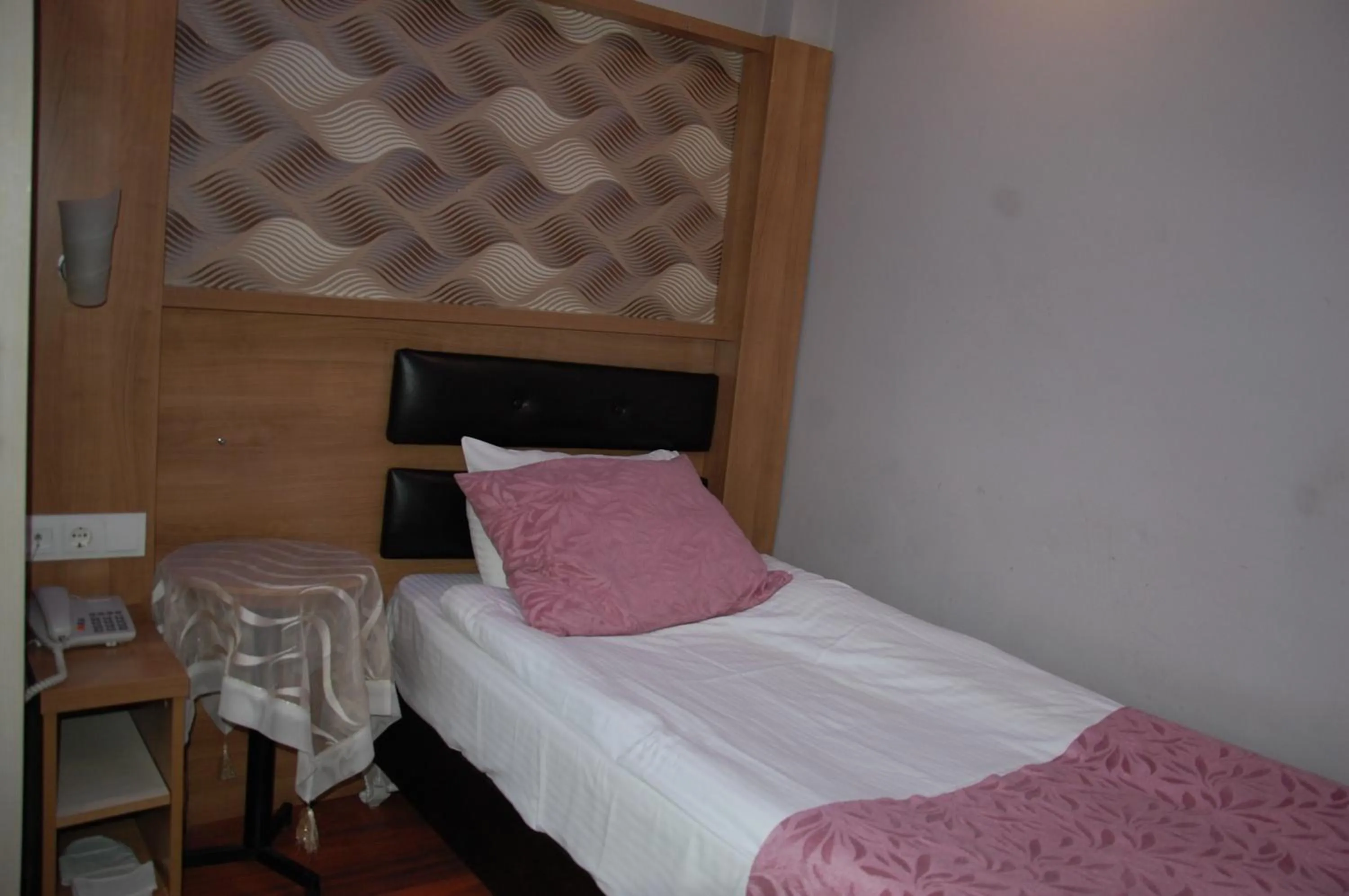 Bed in Göznur Otel