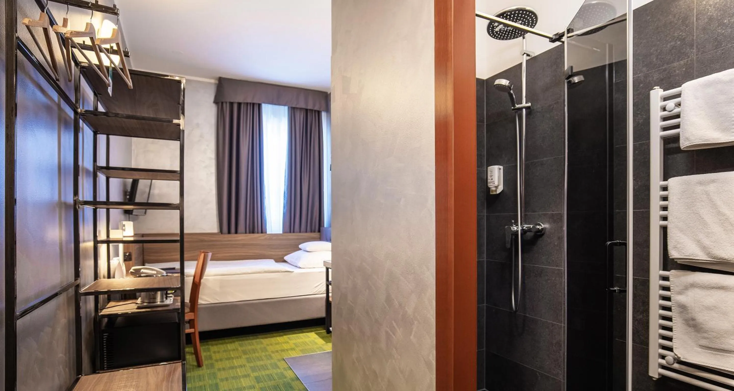 Bedroom, Bed in Best Western Airport Hotel Stella